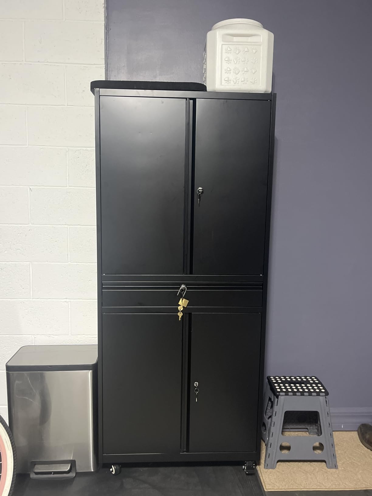Metal Garage Storage Cabinet with 2 Doors and 2 Adjustable Shelves - 35.5