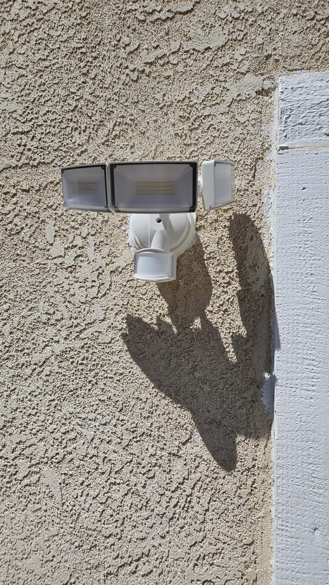 72W 7500LM LED Security Lights Motion Sensor Light Outdoor, 5000K Daylight, IP65 Waterproof, Dusk to Dawn, 3-Head Motion Detected Flood Light for Garage, Yard, Porch (White) customer photo 1