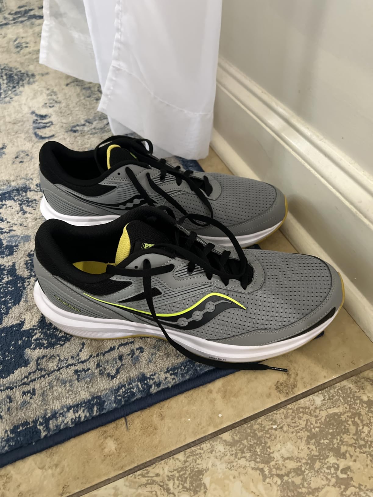 Saucony Men's Cohesion 16 Running Shoes customer photo 1