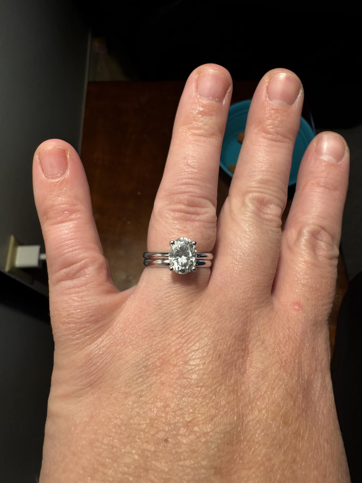 IMOLOVE Solitaire Moissanite Engagement Ring, 1CT D Color VVS1 Clarity, 925 Sterling Silver with 18K White Gold Plated, Ideal Gift for Women customer photo 1
