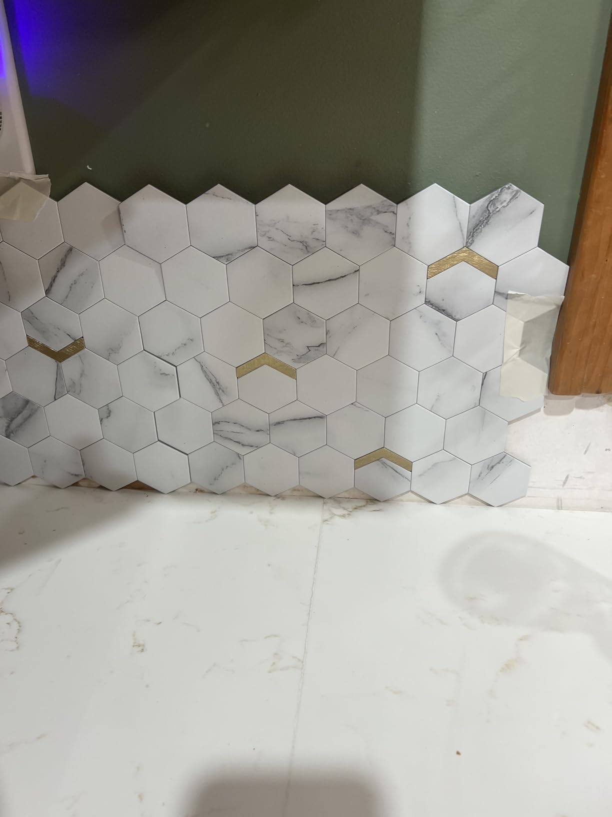 VAOVI Peel and Stick Backsplash Tile,Backsplash Tile for Kitchen Peel and Stick Wall Panels Hexagon Marble Tile(White Silver,10pcs) customer photo 1
