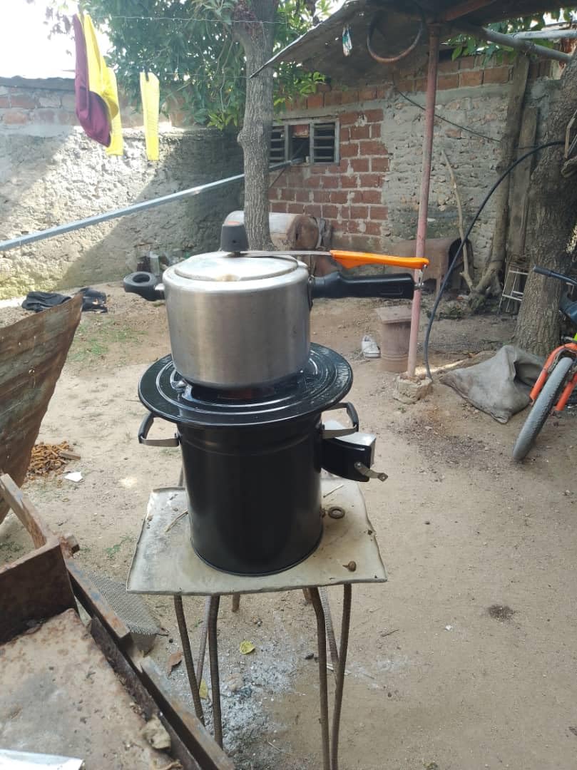 Onlyfire Cast Iron Rocket Stove - Portable Wood Burning Camp Stove | Outdoor Cooking, Patio, Survival - Heavy Duty, High Fuel Efficiency, Low Smoke, Supports Pots & Dutch Oven, 12.7x12.7x11.4 in customer photo 1