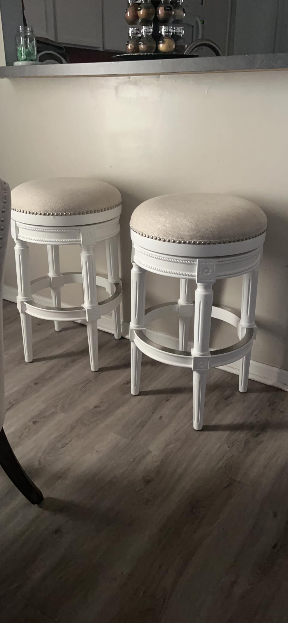 Maven Lane Pullman Backless Bar Stool 31 Inches - Set of 4 - Swivel Stools with Footrest - Dark Brown Solid Wood Frame & Brown Faux Leather Upholstery - Perfect for Bars, Pubs & Tall Kitchen Counters customer photo 1