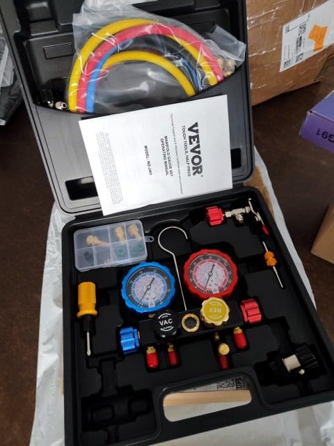 VEVOR 4 Way AC Gauge - AC Manifold Gauge Set for R134A R22 R12 R410A Refrigerant, Freon Gauges with 5ft Hoses, Couplers, Can Tap Works on Car Auto Freon Charging and Evacuation customer photo 2