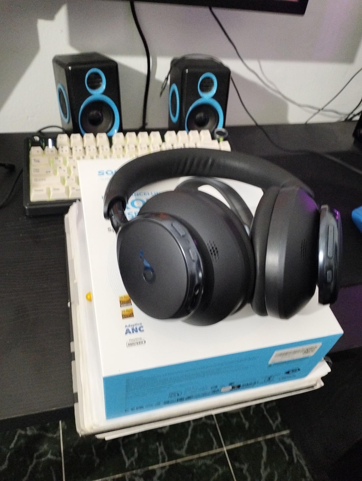 Soundcore by Anker, Space One, Active Noise Cancelling Headphones, 2X Stronger Voice Reduction, 40H ANC Playtime, App Control, LDAC Hi-Res Wireless Audio, Comfortable Fit, Clear Calls, Bluetooth 5.3 customer photo 2