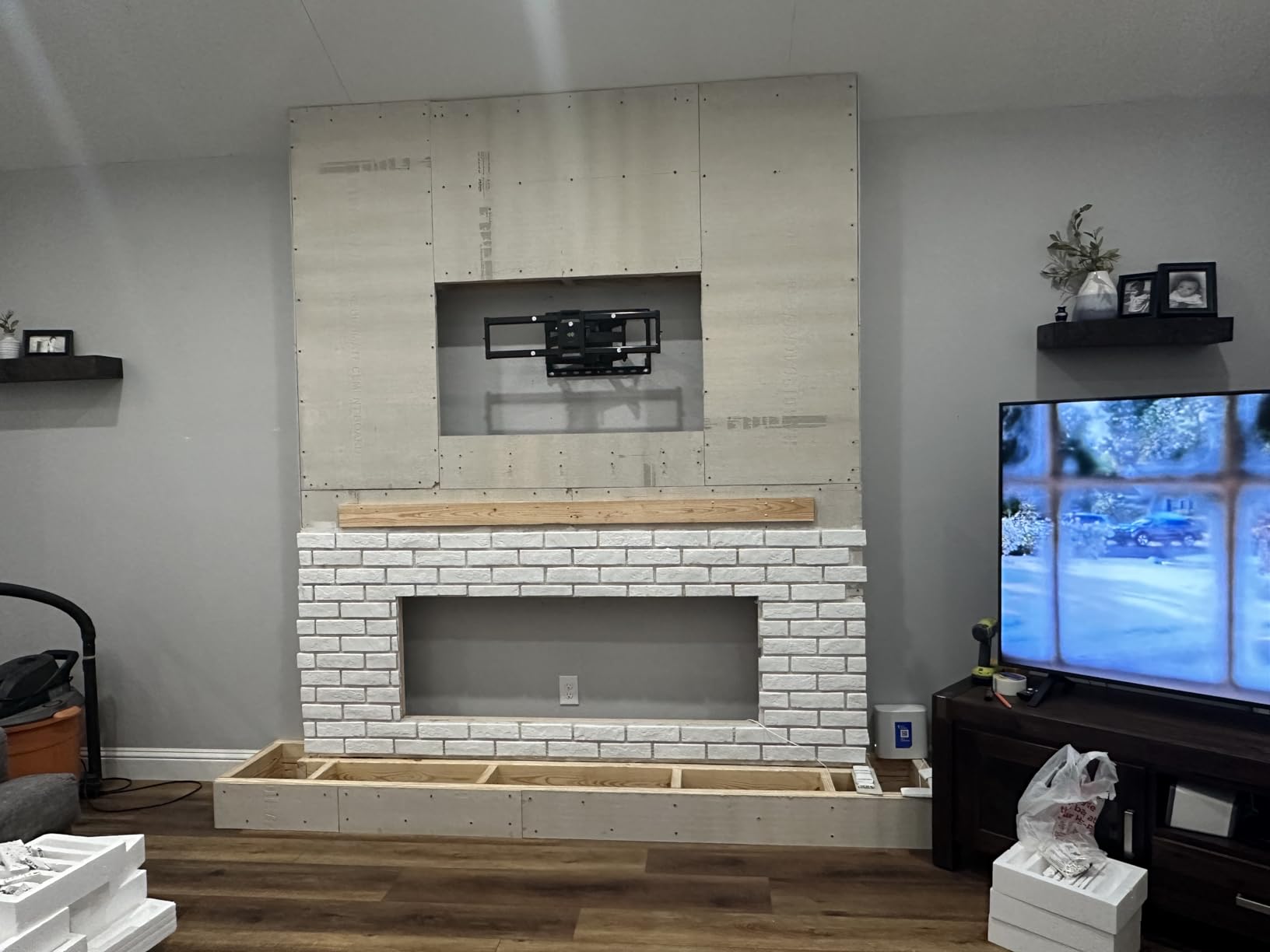 40 Pcs White Thin Brick Veneers, 2.4