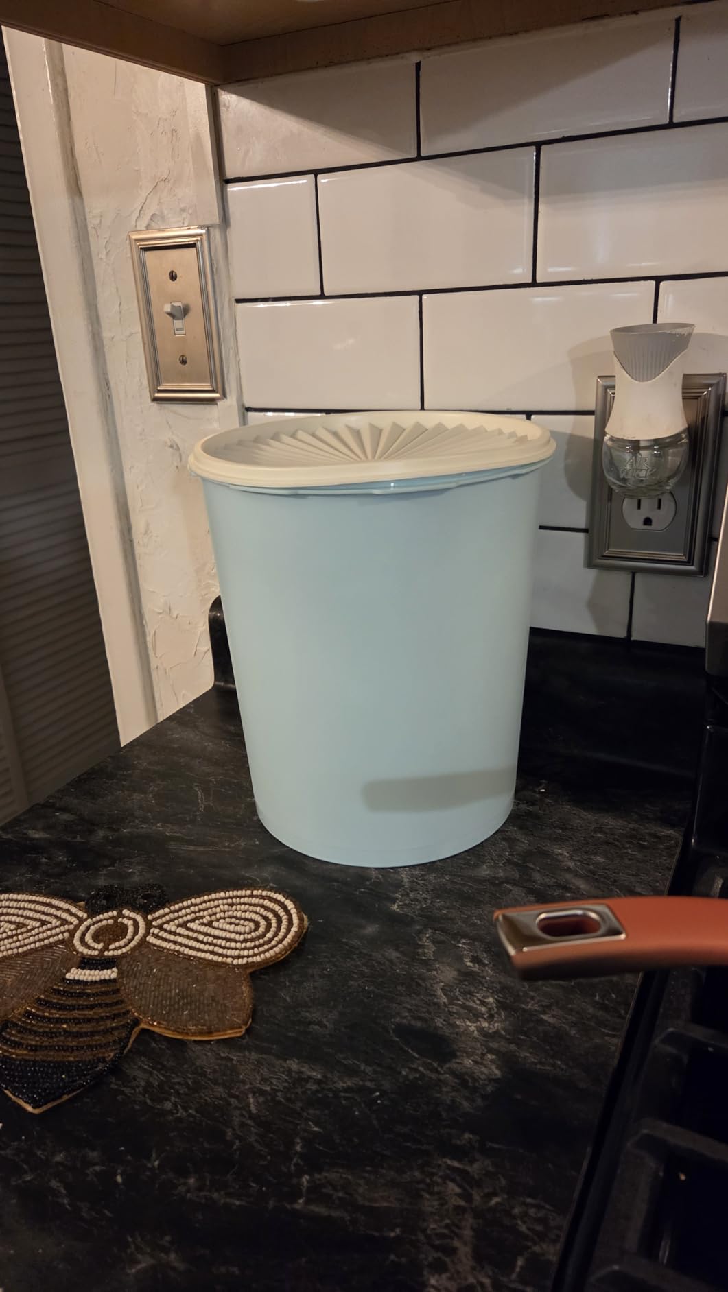 Tupperware Heritage Collection 10 Piece Nested Canister Set in Vintage Colors, Dishwasher Safe and BPA Free (5 Containers, 5 Lids) customer photo 2