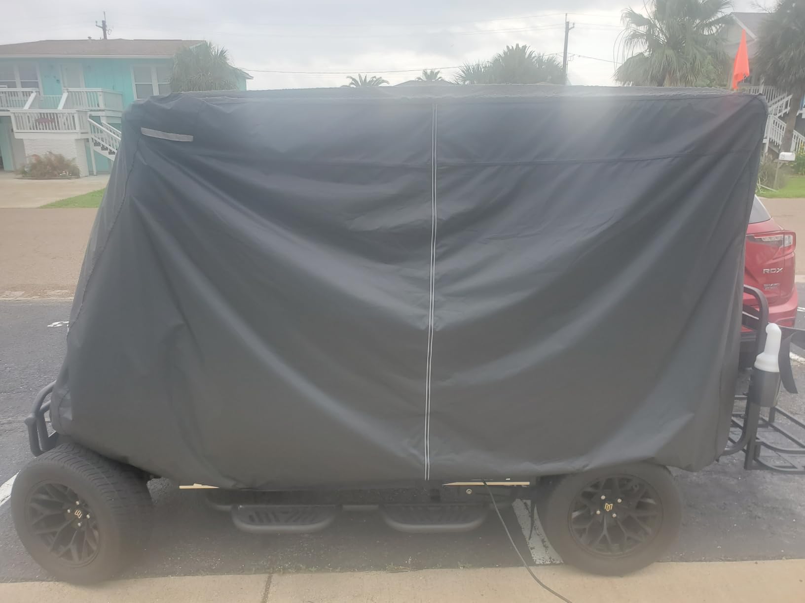 KEMIMOTO 600D Waterproof Golf Cart Cover, 4-Seater Golf Cart Rain Cover | Universal Heavy Duty Large Golf Cover with Storage Bag Compatible with EZGO Club Car 2/2+2/4 Passenger, Black customer photo 1