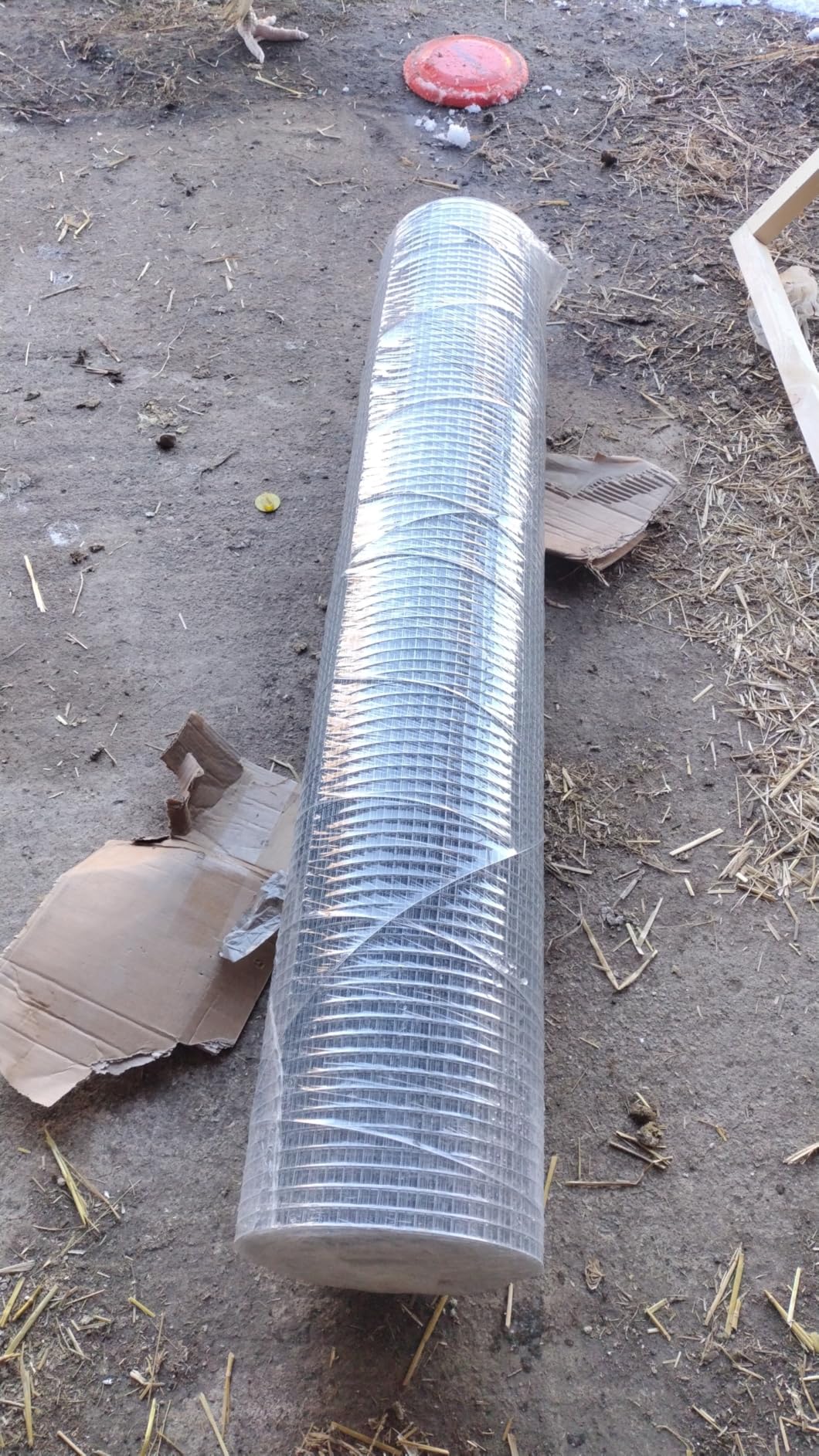 SANZEUS Hardware Cloth, 48in x 100ft 1/2in Mesh, 19GA Chicken Wire Fencing | Hot-dip galvanized after welding, heavy-duty wire mesh, rust resistant, chicken coops, garden beds, rabbit cages, tree guards customer photo 1