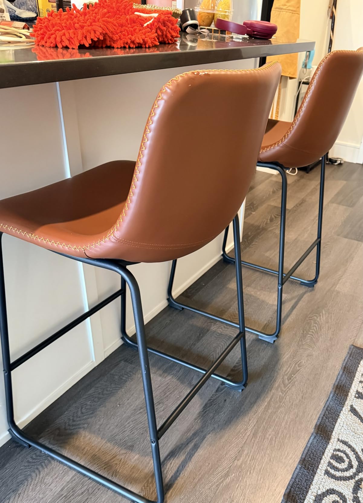 DUMOS 26 Inch Counter Height Bar Stools Set of 4, Modern Faux Leather High Barstools with Back and Metal Leg, Bar Chairs for Kitchen Island, Black customer photo 2