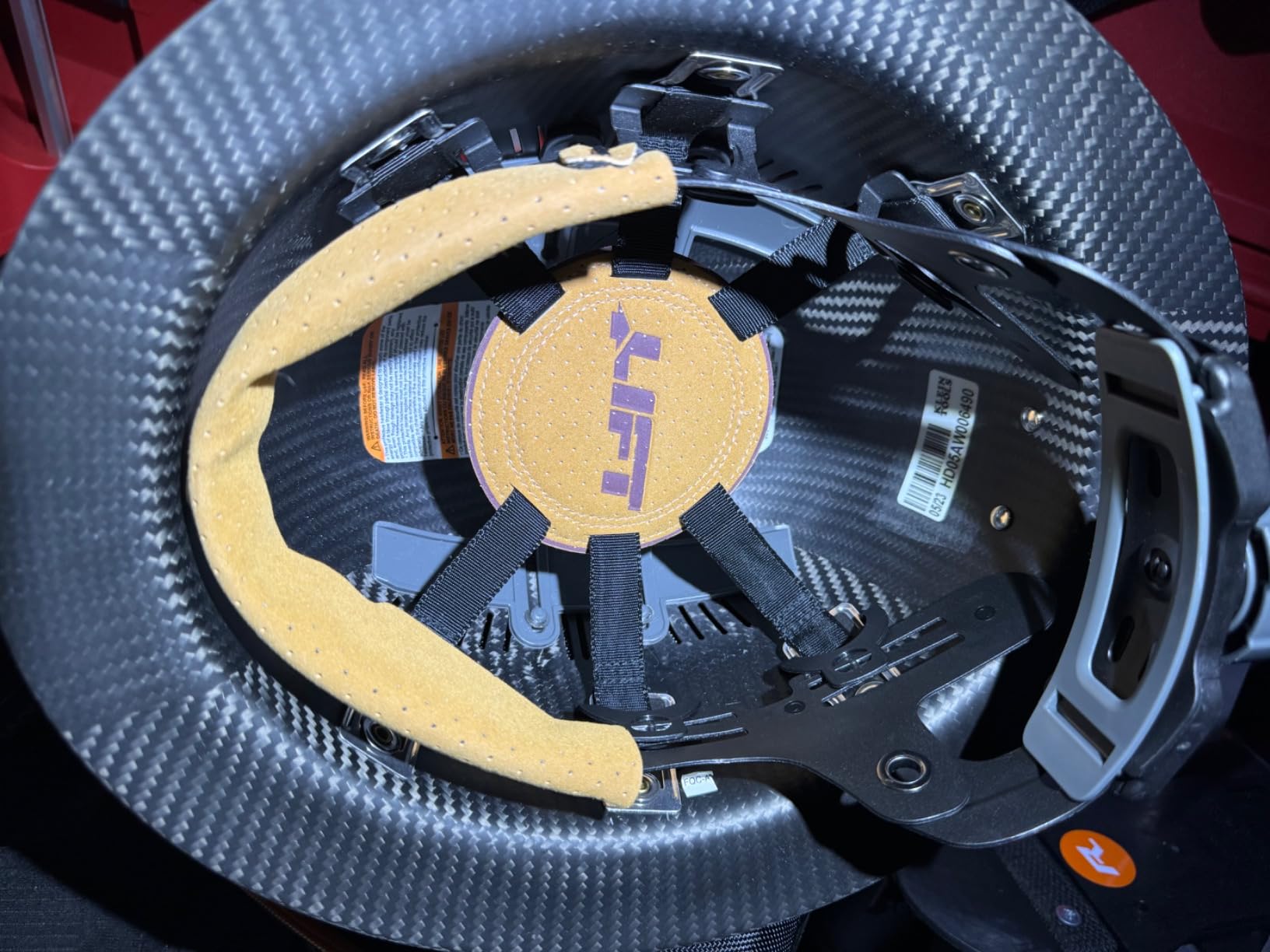 Klein Tools Hard Hat, K12 Series Carbon Fiber Full Brim, Vented, Class C, Type 1 customer photo 1