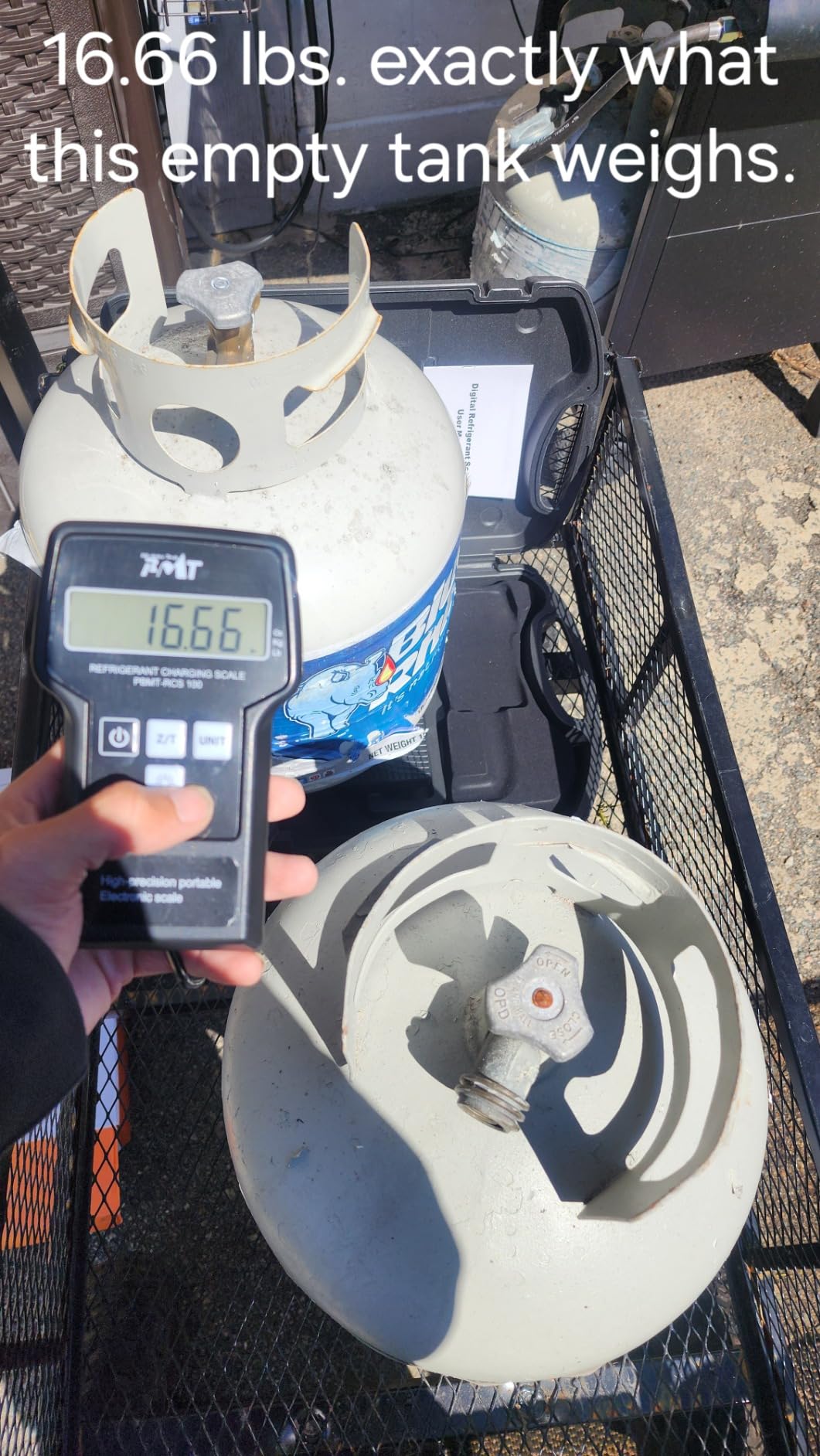 PB Motor TECH 220LBS Electronic Refrigerant Charging Scale with Portable Case, Digital Freon Scale, HVAC Refrigerant Scale for All Refrigerant Recovery Tanks | with Large LCD Display, Portable Storage Case and High Precision Sensor, Fits All Refrigerant Tanks, HVAC Freon Charging Use customer photo 2