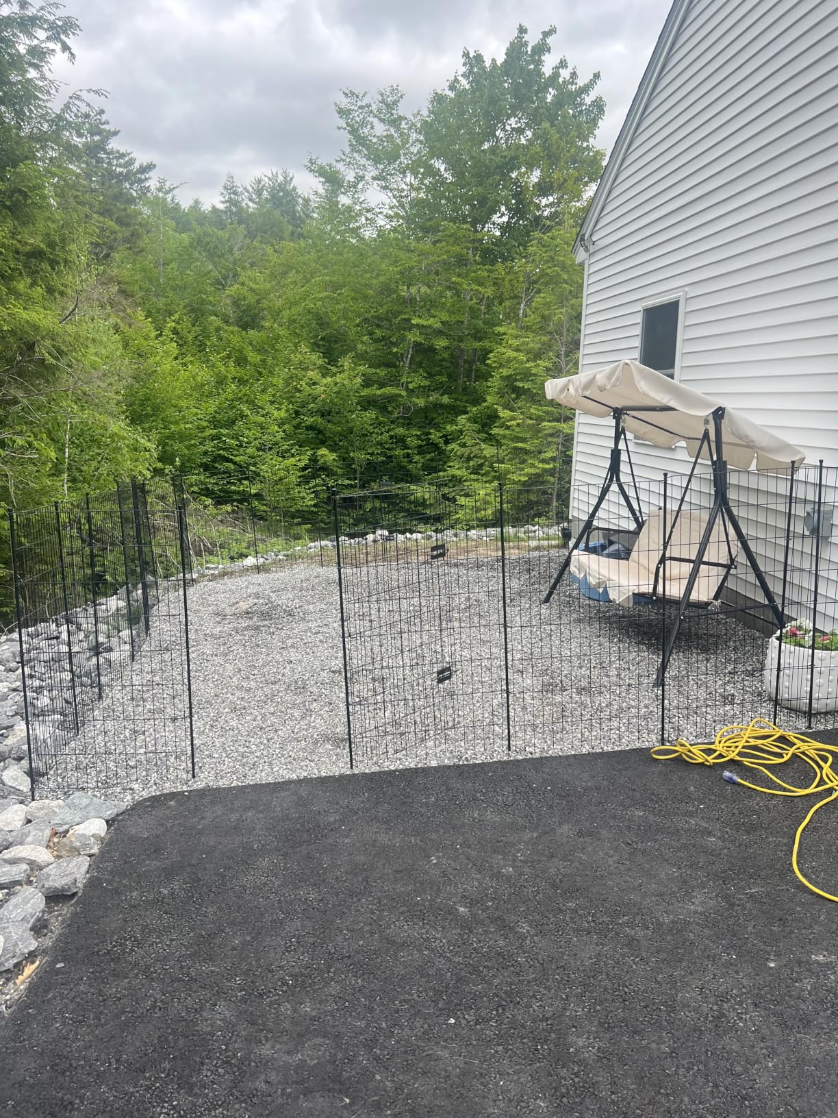 No-Dig Decorative Outdoor Garden Fence for Yard, Animal Barrier Fencing for Dog | Rustproof Metal Temporary Fence for Patio, Pet and Flower Bed | 40in (H) x 23.6ft(L), 10 Panels with Gate customer photo 2