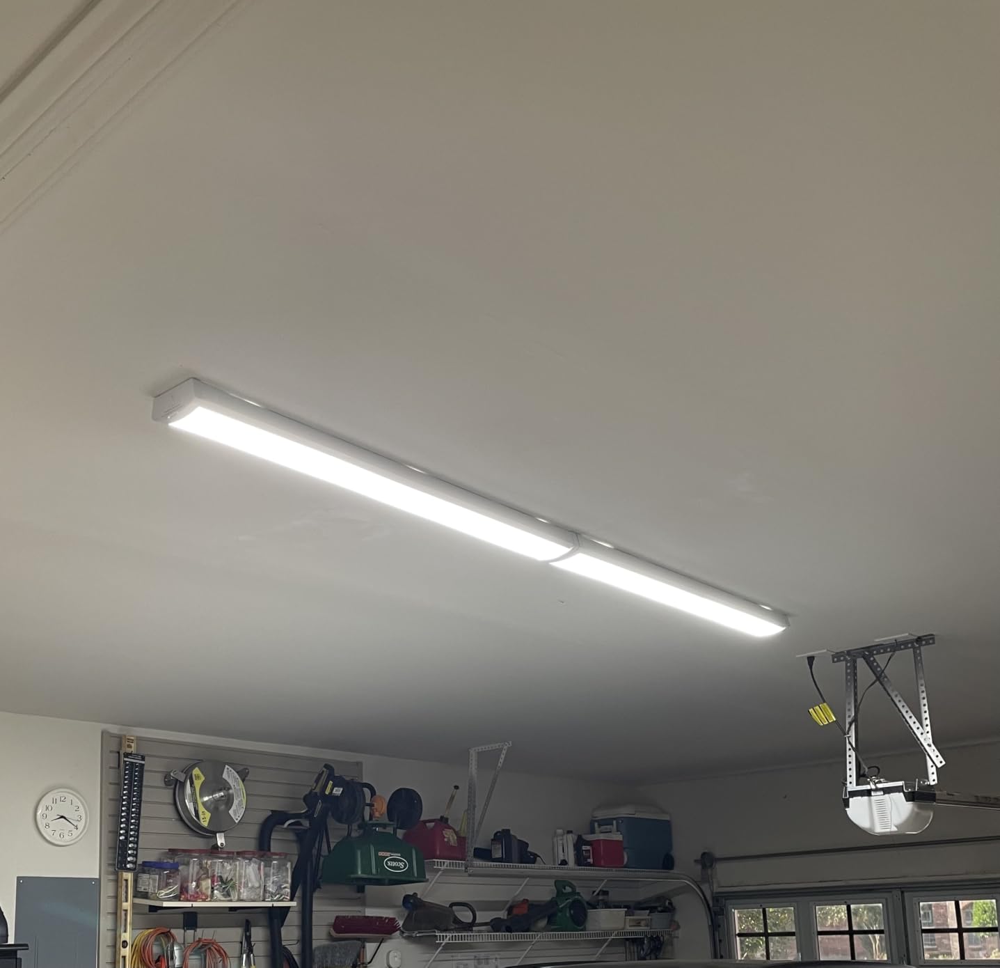 HYPERLITE 60W/50W/40W LED Wraparound Light Fixture, Linkable 4ft Led Wrap Light AC120V, 5000K Wrap Around Light, 4400LM/5500LM/6600LM LED Office Lights for Garage Closet Laundry Room, ETL Listed customer photo 1