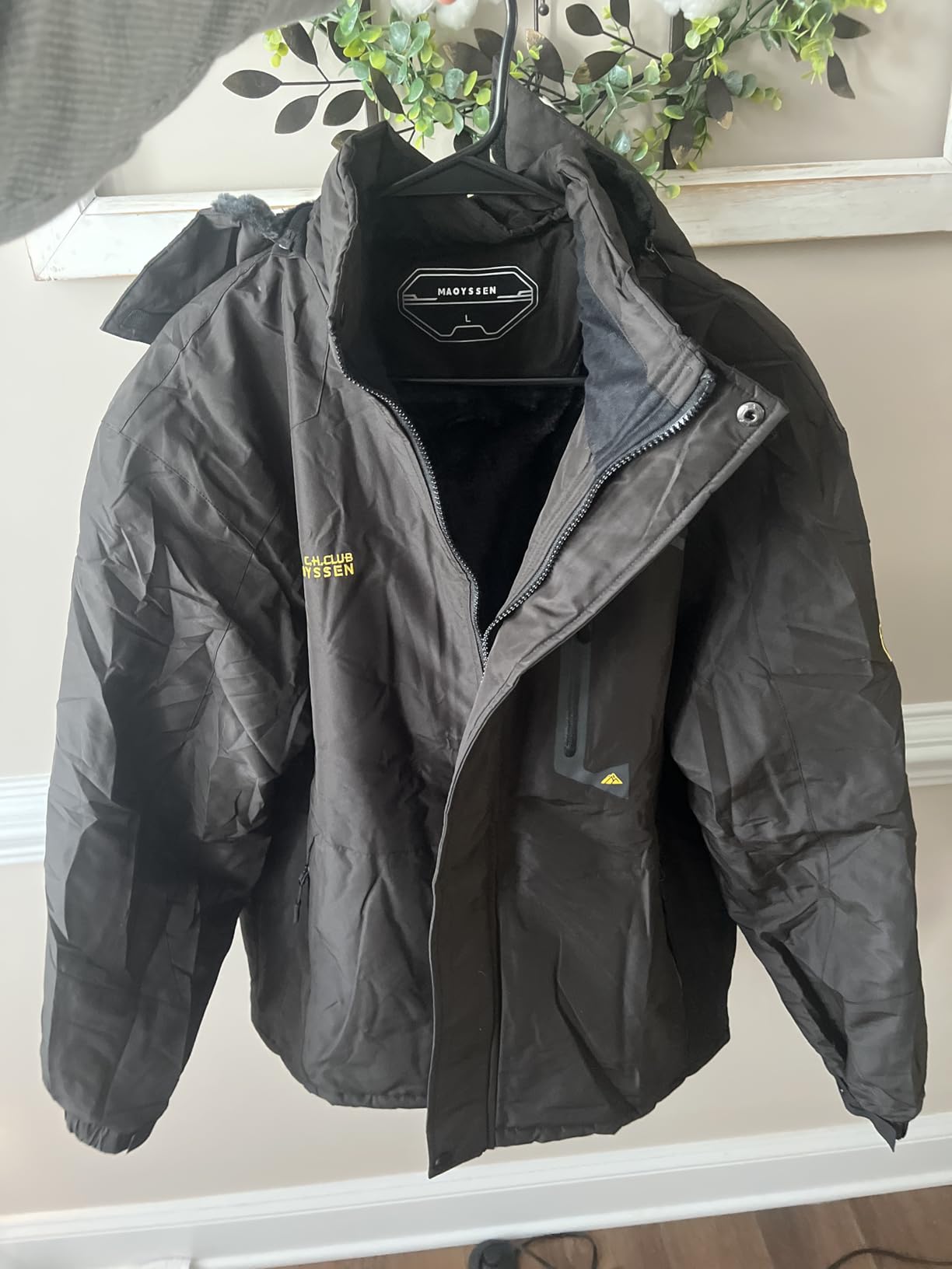 Men's Waterproof Winter Coat Fleece Lining Ski Jacket Warm Raincoat with Detachable Hooded customer photo 1