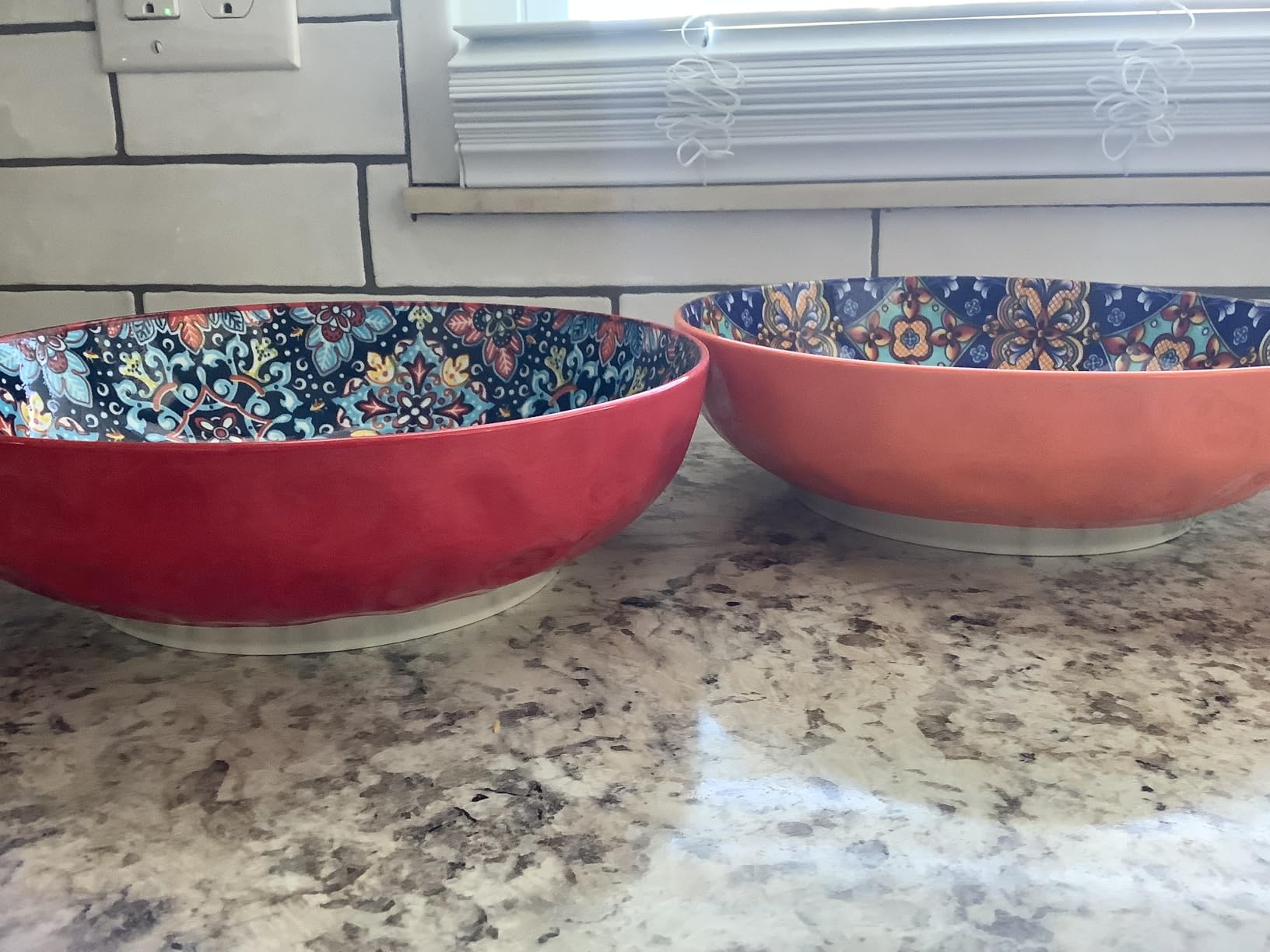 vancasso Large Serving Bowls, 78 Oz Extra Large Salad Bowls Set of 2, Bohemian Decorative Bowls for Salad, Fruit, Pasta and Dinner, Serving Dishes Set for Party, Dishwasher & Microwave Safe - Red customer photo 1
