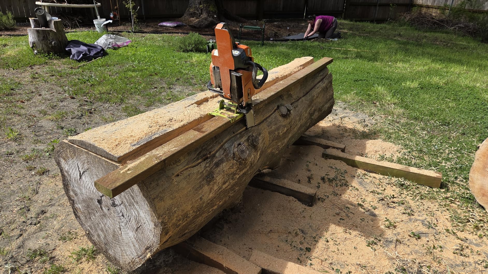 Zihvfzu Vertical Chainsaw Mill Guide for Cutting Lumber and Boards,Green | Portable wood-cutting guide supports straighter board and lumber cuts for sawmill, workshop and outdoor projects. customer photo 1
