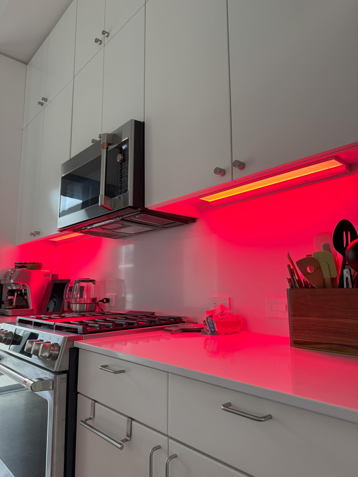 Cync GE Reveal HD+ Smart Undercabinet Light Fixture, 24-in Bar, Color Changing, Wi-Fi, Alexa, Google Home Compatible, Kitchen, White, 1500 Lumen customer photo 2