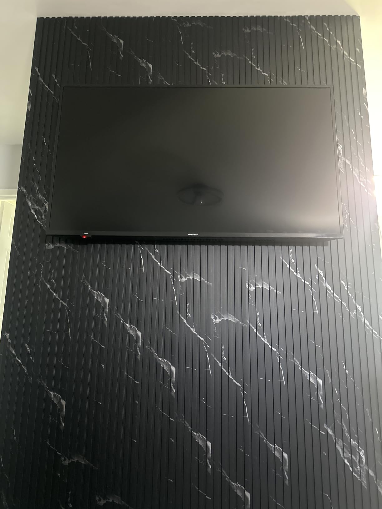 OUZUGIE WPC Acoustic Slat Wall Paneling, 8-Pack 96 x 6 Inches | 3D Wall Panels for Interior Wall Decor, Living Room, TV Background, Study Room, Office Spaces, Bedroom, High Grille (Black) customer photo 2