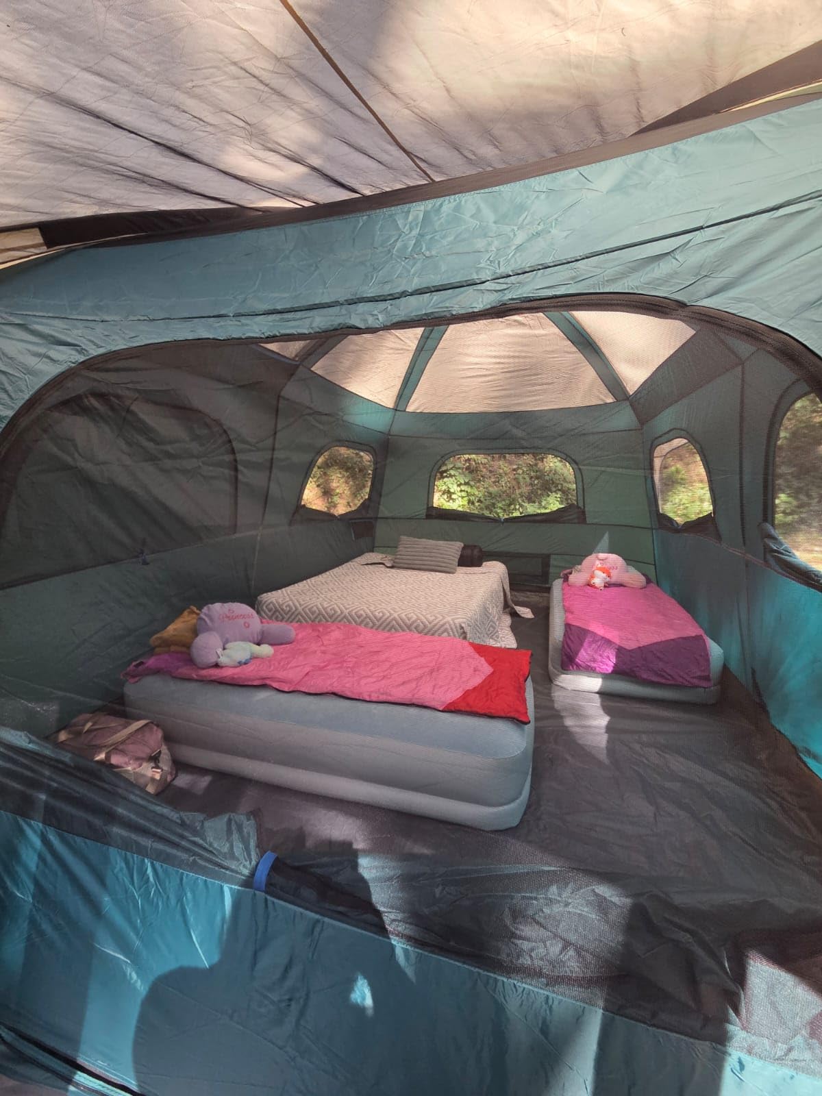 Coleman Skylodge Camping Tent with Rainfly & Screened Porch, XL Weatherproof Family Tent Fits 4 Queen-Sized Airbeds, Color-Coded Poles & Sleeves, Made of PFAS-Free Materials customer photo 1