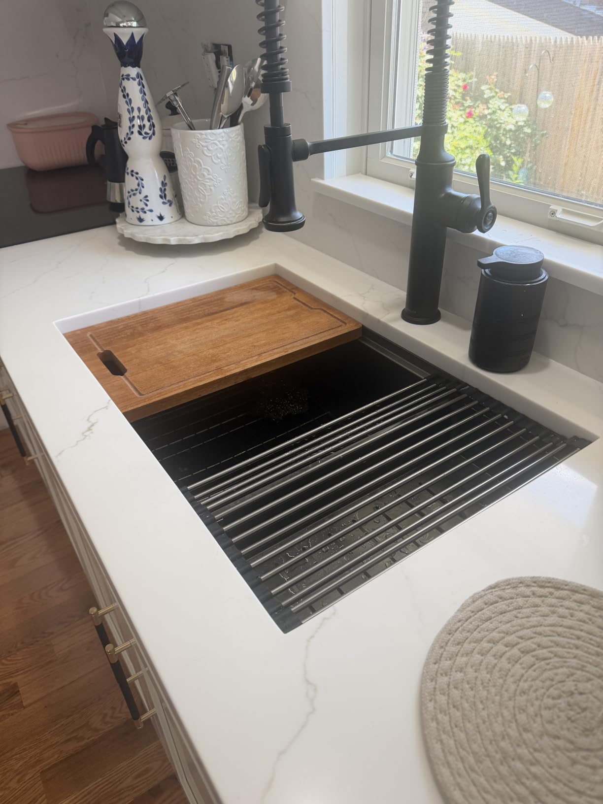 Lordear 33 Inch Undermount Kitchen Sink Workstation 33
