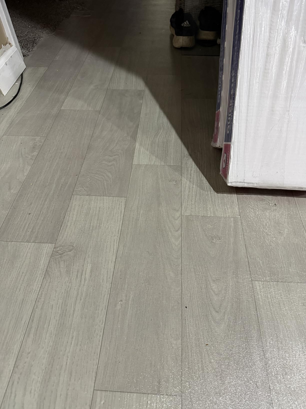 Vinyl Flooring Roll 32 sq.ft | 3'4