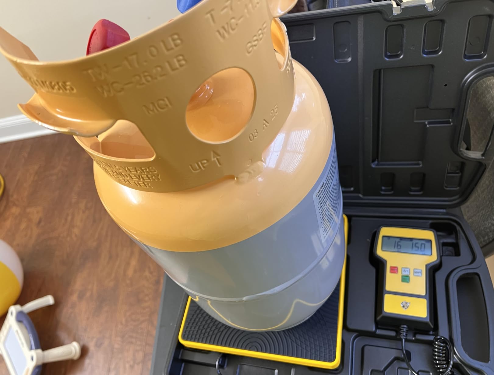 220 LBS HVAC Freon Scale High Precision Charging Refrigerant Scale Weight Scale with Portable Case for All Refrigerant Recovery Tanks customer photo 2