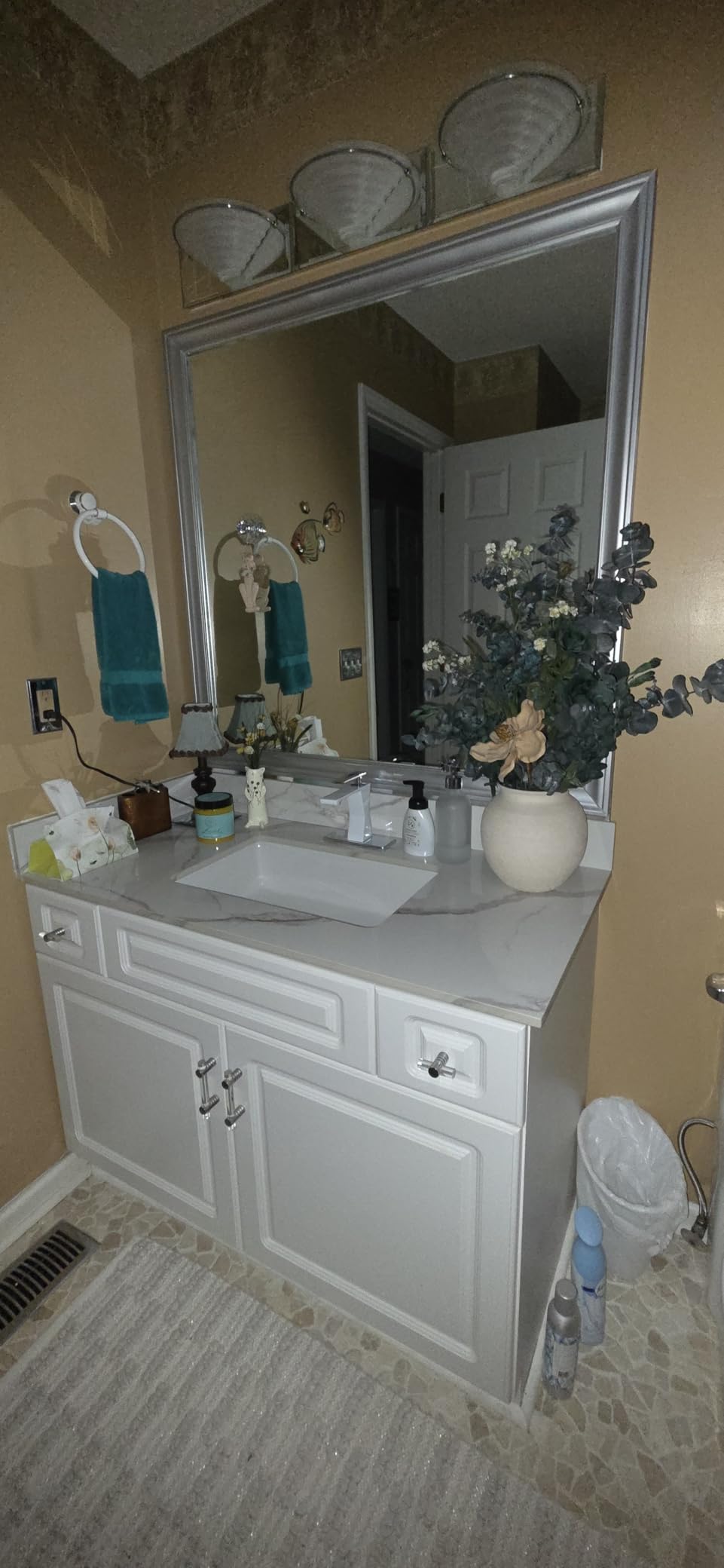 31 Inch Bathroom Vanity Top, Elegant White Sintered Stone Vanity Top with Rectangle Undermount Ceramic Sink and Top Backsplash, 31