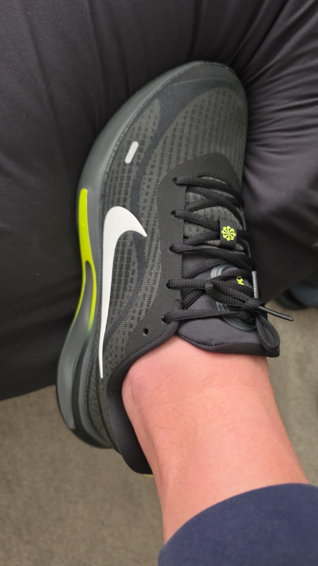 Nike Men's Journey Run Road Running Shoes customer photo 1