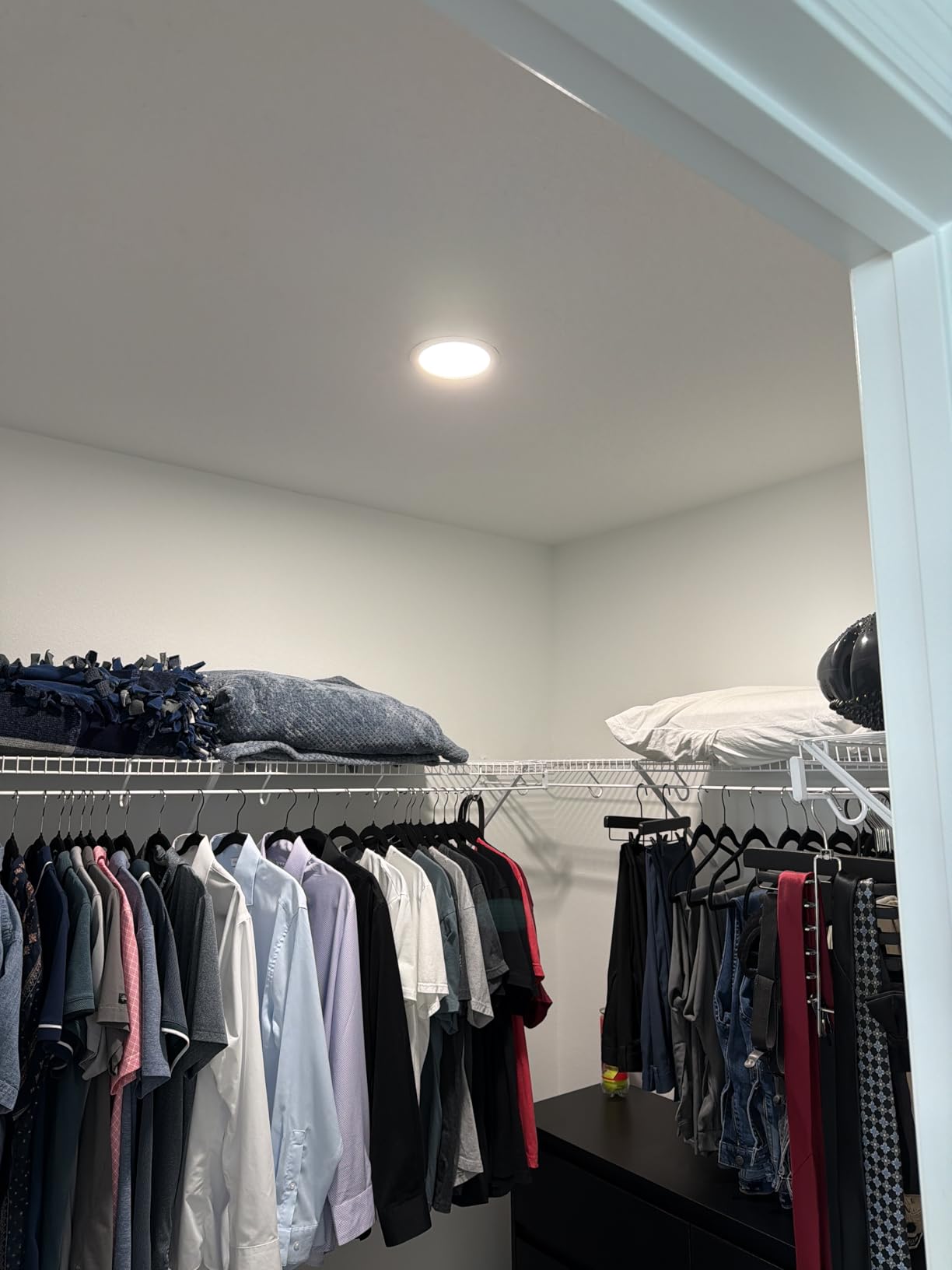 HALO HLB Canless LED Recessed Lighting 6 inch 5CCT Lumen Select customer photo 1