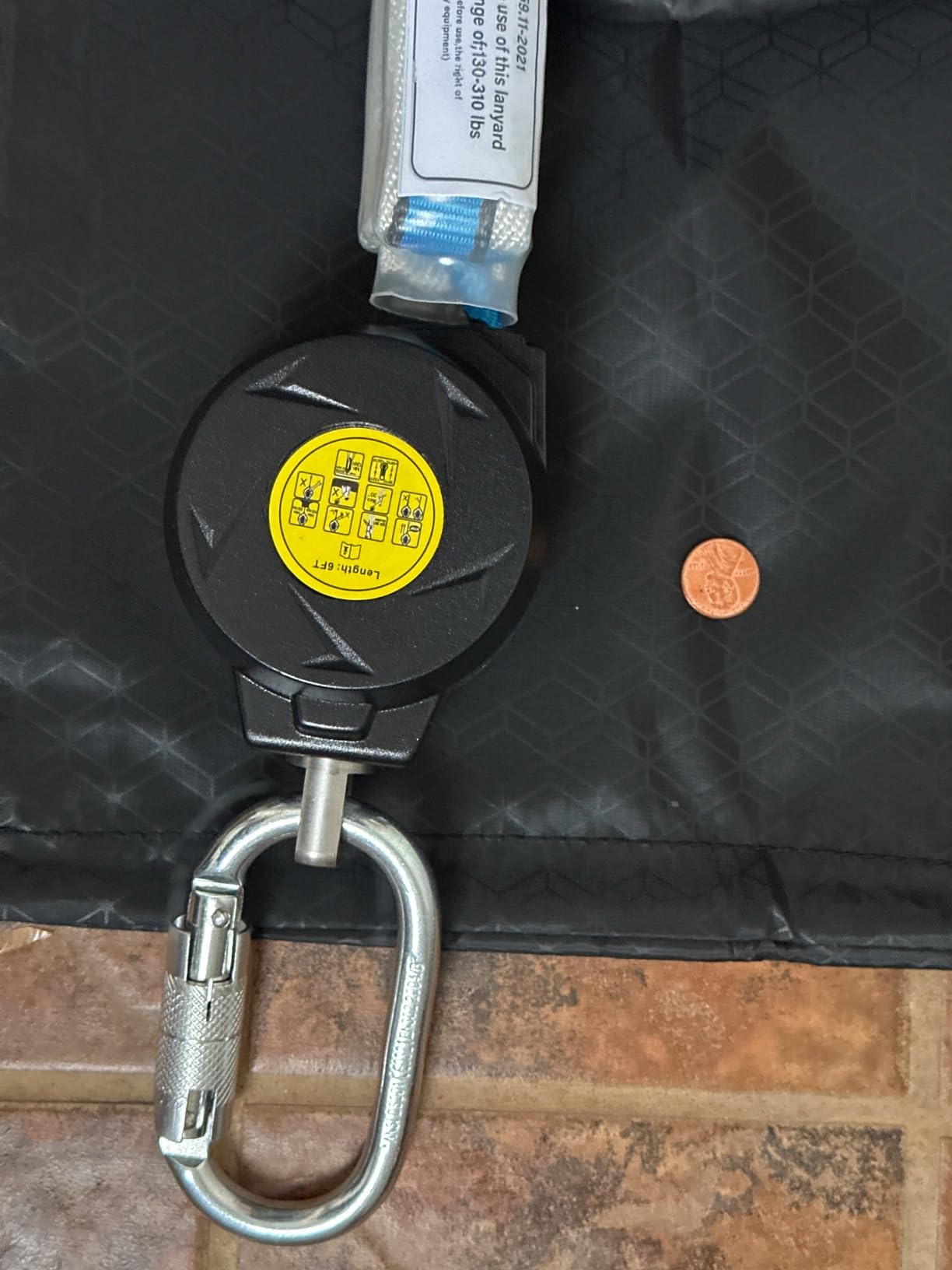 6FT Self Retracting Lifeline Fall Protection Retractable Lanyard, Fall Arrest Safety Yoyo for Construction Industrial - OSHA/ANSI Compliant (Large Hook) customer photo 2