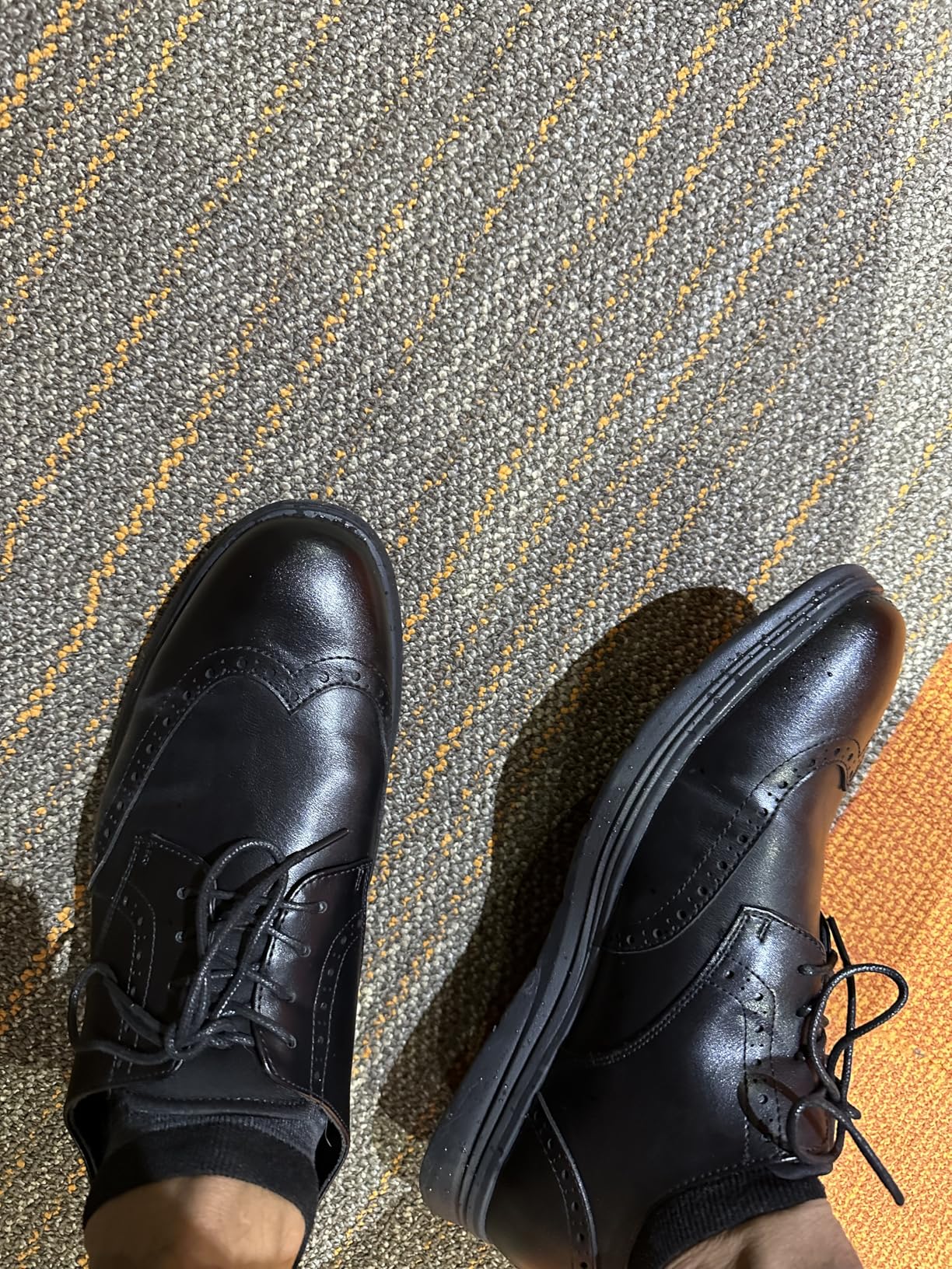 Men's Dress Sneakers Comfortable Casual Business Wingtip Oxford Shoes customer photo 1