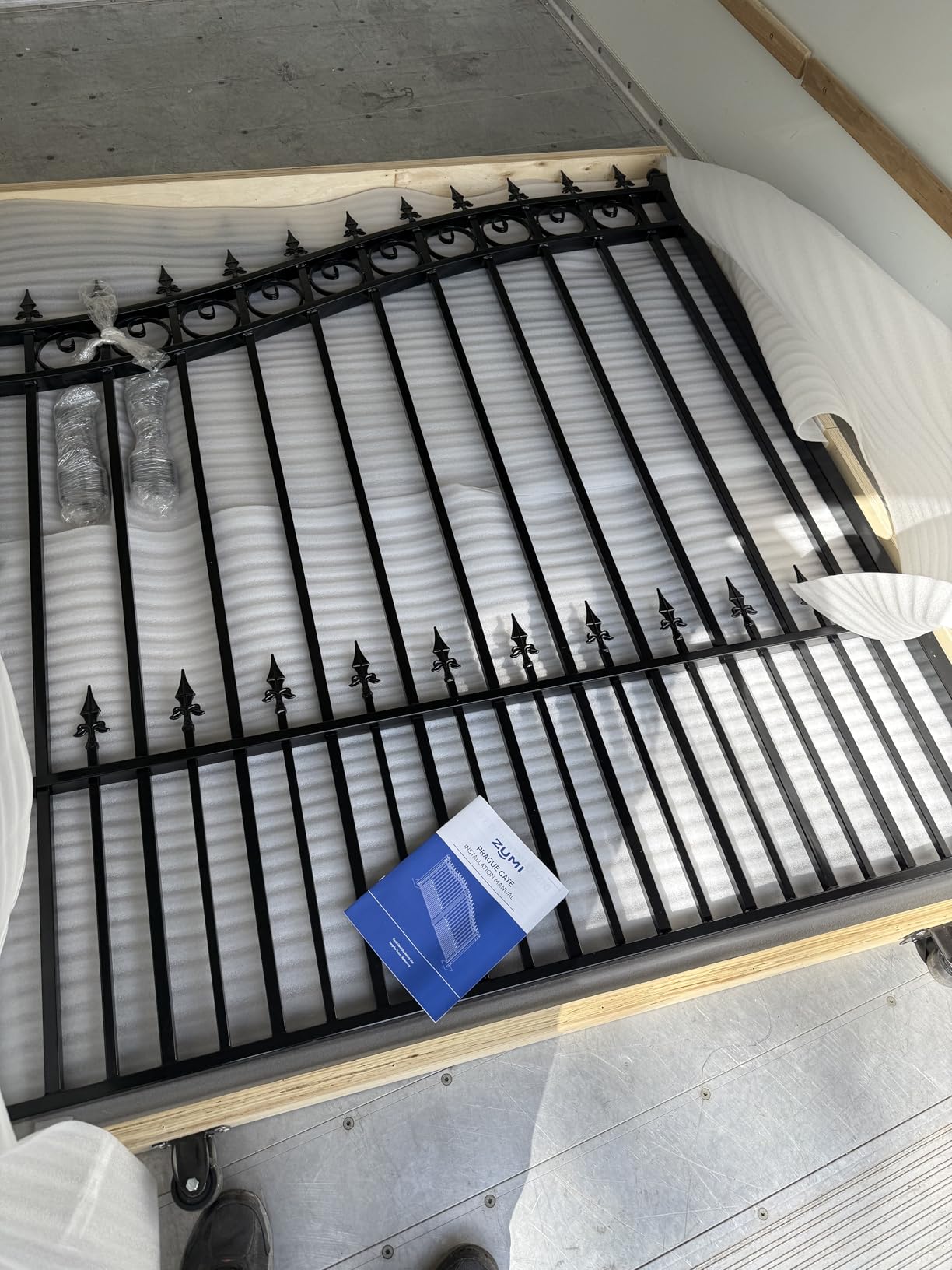 ZUMI Outdoor Steel Swing Gates - 14x6 ft. Heavy-Duty Weatherproof Security Gates - Broadway Style Driveway Fence customer photo 1