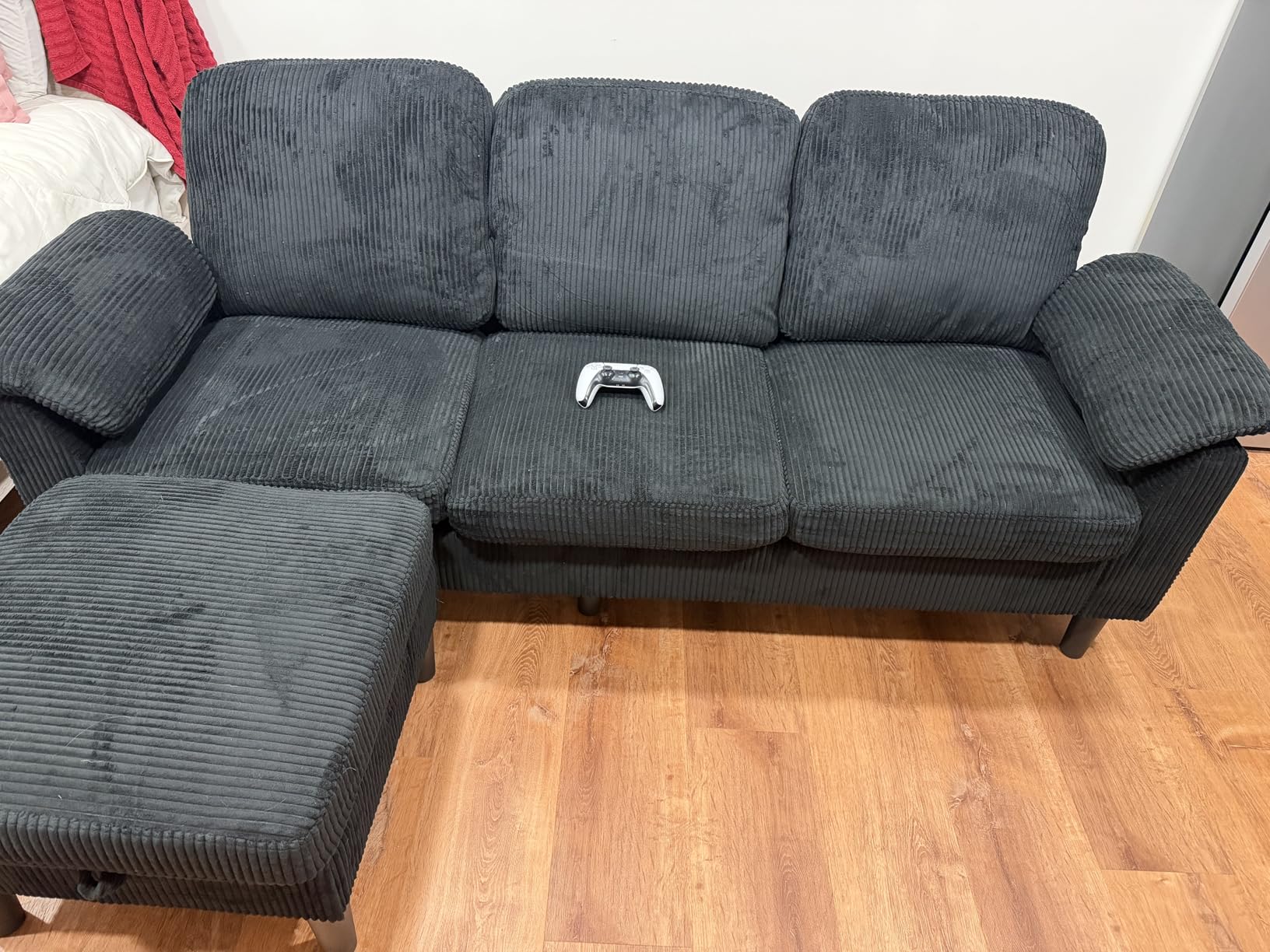 Vongrasig Convertible Sectional Couches, 3 Seat L Shaped Couch Sofa with Removable Pillows Soft Corduroy Fabric Small Couch Mid Century for Living Room, Apartment and Office, Black customer photo 1