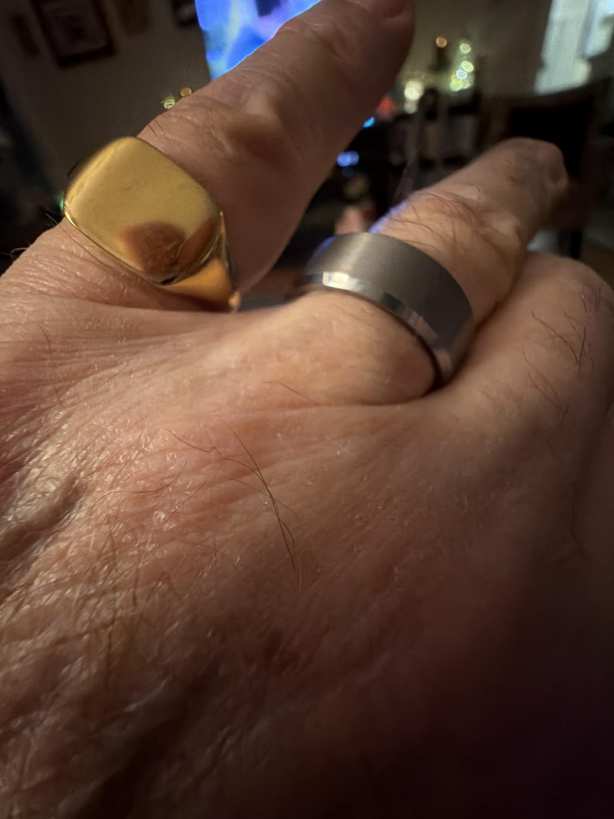 RTZN Signet Rings for Men - Premium Mens Stainless Steel Rings - 100% Waterproof & Non Tarnish Plain Statement Mens Signet & Cuban Link Ring Gold/Silver Pinky Ring for Men (SIZE: 6-12) customer photo 1