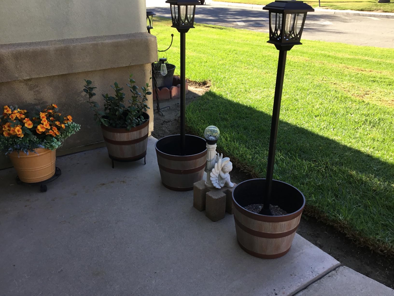 ILANCK Solar Lamp Post Lights 2 Pack, 40 in Warm White Outdoor | Solar Pole Lights for Patio, Backyard, Garden and Pathway with Dusk-to-Dawn Outdoor Lighting customer photo 2