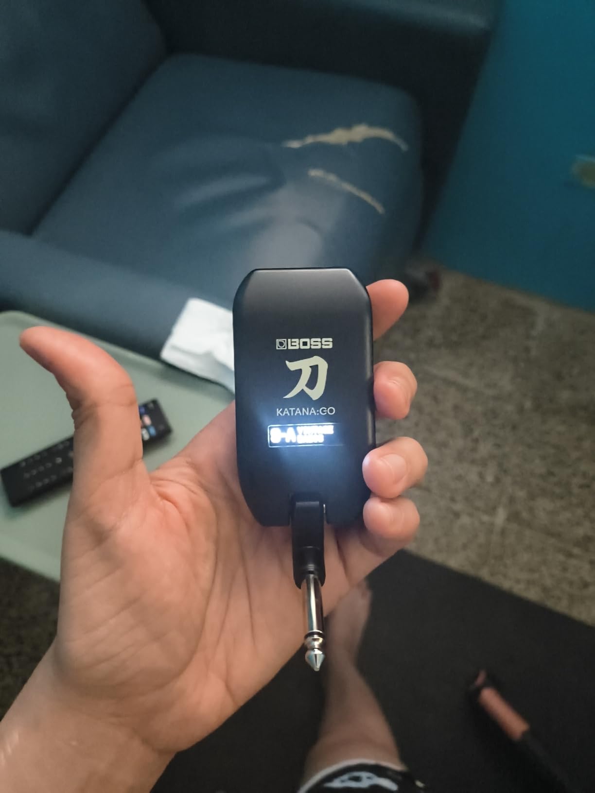 BOSS KATANA:GO | Personal Headphone Amplifier for Guitar & Bass | Ready-To-Play Sounds from Stage-Class Katana Amps | Advanced Spatial Technology | Bluetooth customer photo 2