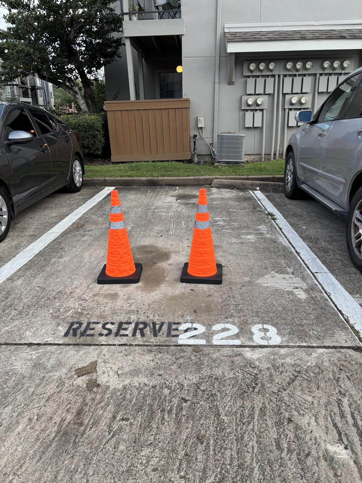 28 Inch 4 Pack Collapsible Traffic Cones with Weighted Base, Orange | Construction Safety Cones, Storage Bag, Visible Reflective Collars, For Road Safety & Driving Training, Parking Lots customer photo 2