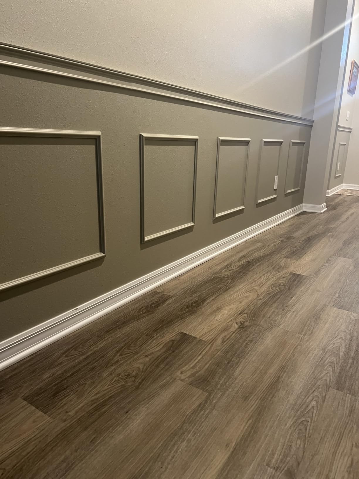 Colingmill Accent Wall Molding Kit Premade Wainscoting Panels Wall Molding Peel and Stick Panel White Pre Cut Trim for Walls Picture Frame Molding for Home Decoration (6 Set, 12 x 24 Inch) customer photo 1