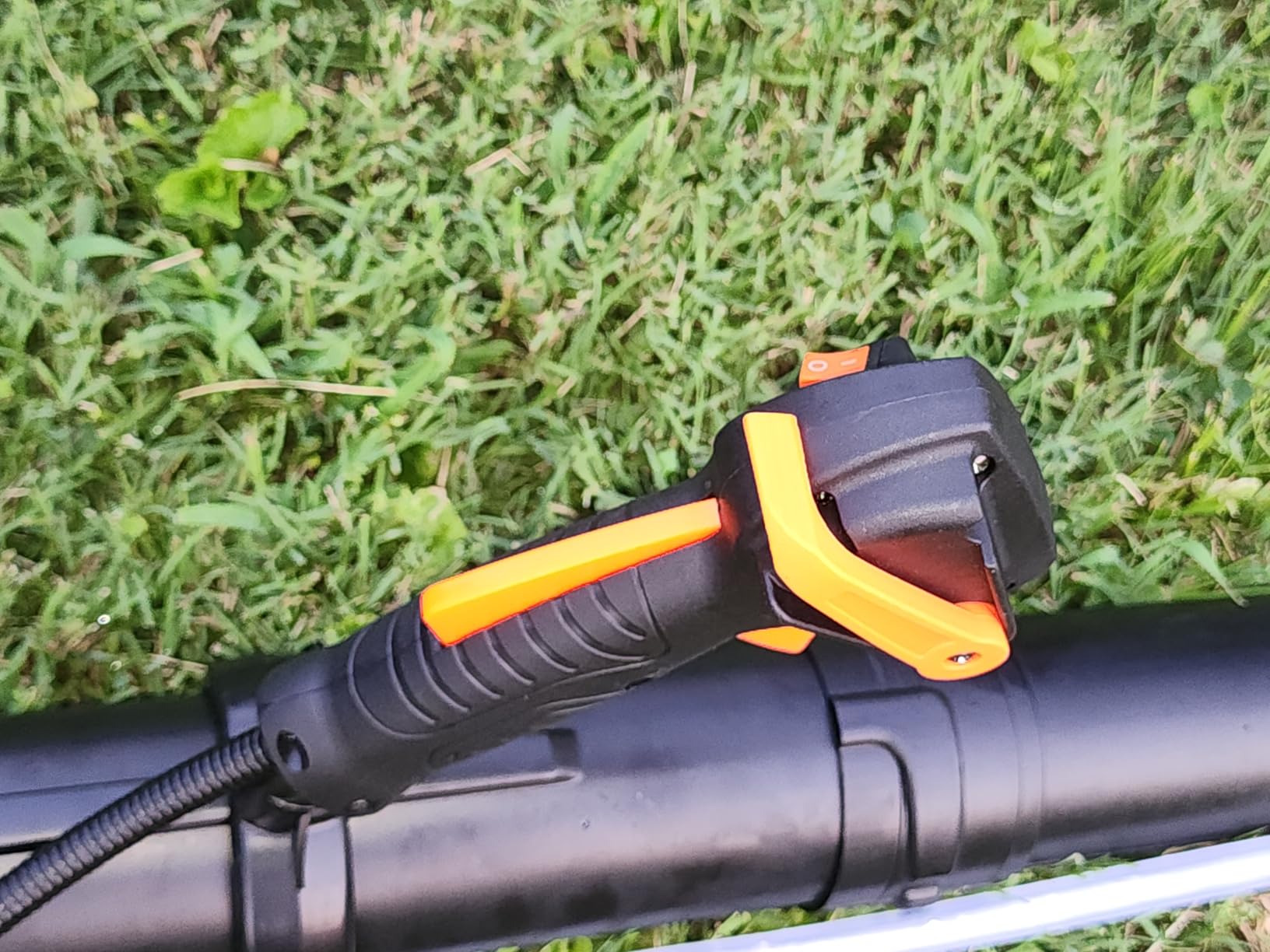 PROYAMA 51.7cc 3 in 1 Gas Powered Sprayer, 3.7 Gallon Backpack Turbo Pump Mist Duster Mosquito Fogger, Vibration-Damping Harness Leaf Blower with Auto-Lock Handle for Garden Spraying customer photo 2