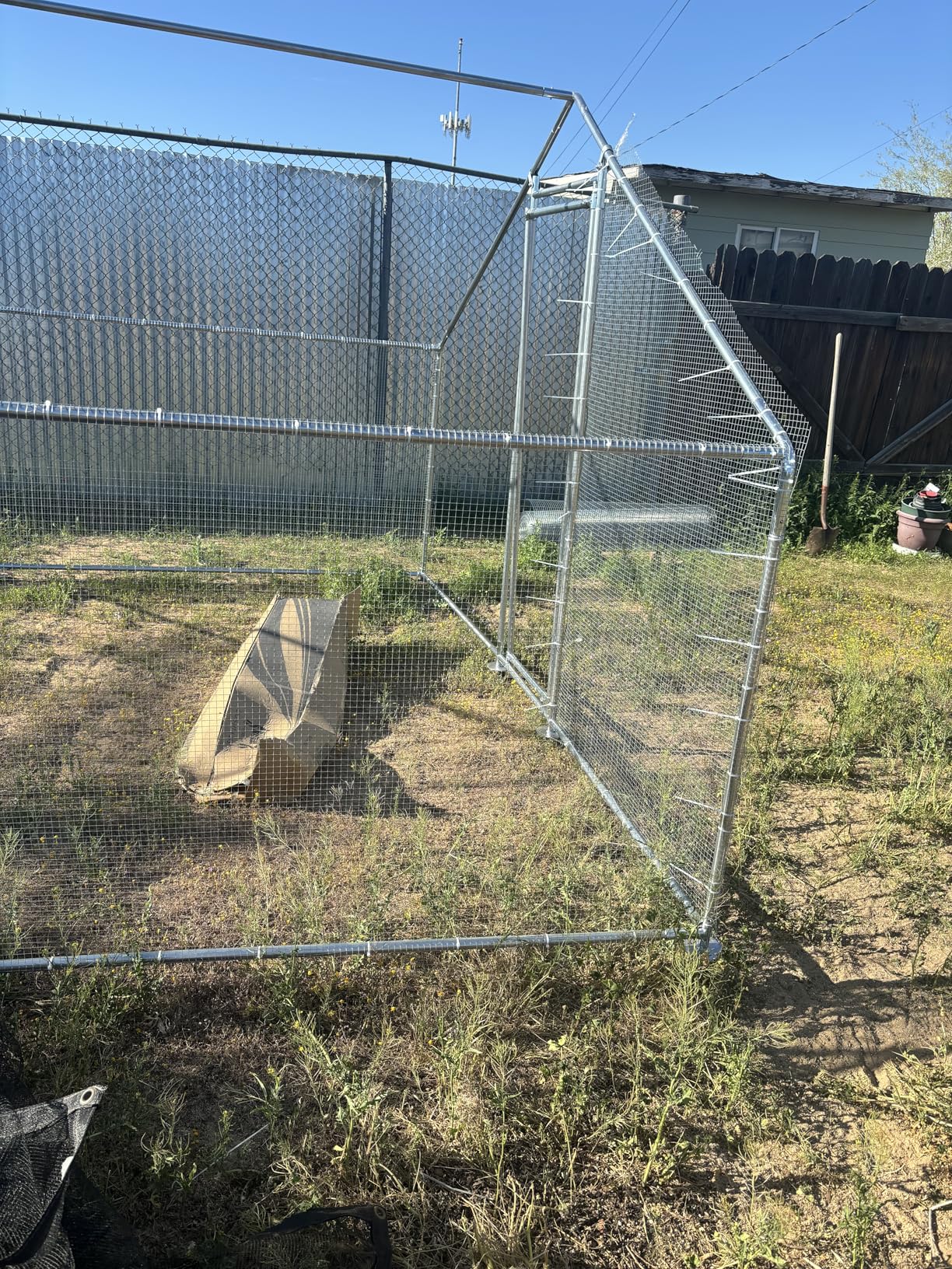 Pterying 1/2 in. x 48 in. x 100FT Silver Hardware Cloth - Hot-Dip Galvanized Chicken Wire Fencing, 19 Gauge Welded Wire Mesh Roll for Chicken Coop, Rabbit, Snake, Deer Fencing and Garden/Tree Protection customer photo 2