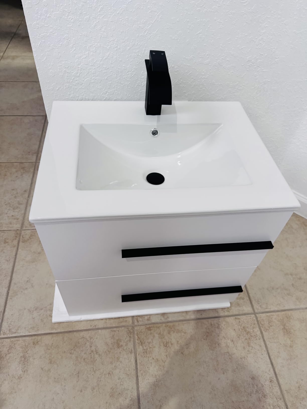 24 Inch Floating Bathroom Vanity with Sink, Fluted Drawers - Modern Wall Mounted Storage Cabinet, Black Handles & Soft-Close Drawers for Small Space Luxury(White with Sink, 24