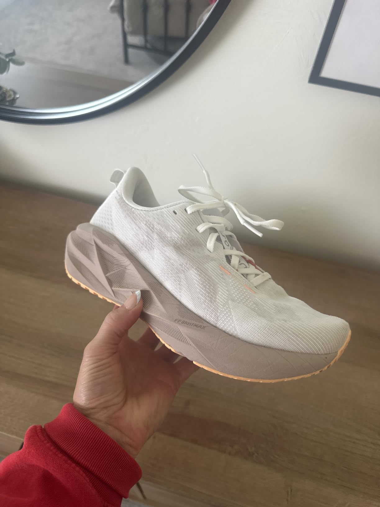 ASICS Women's NOVABLAST 5 Running Shoes customer photo 1
