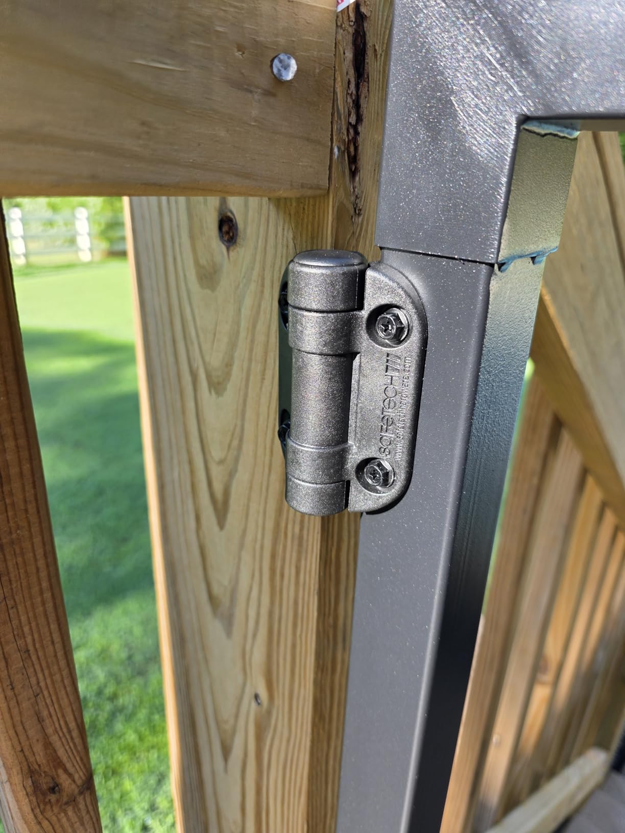 Deck Fence Gate Outdoor, 32''H Gate for 36''H Deck, Black Heavy Duty Steel Anti-Rust Door with Customizable Width (Up to 48