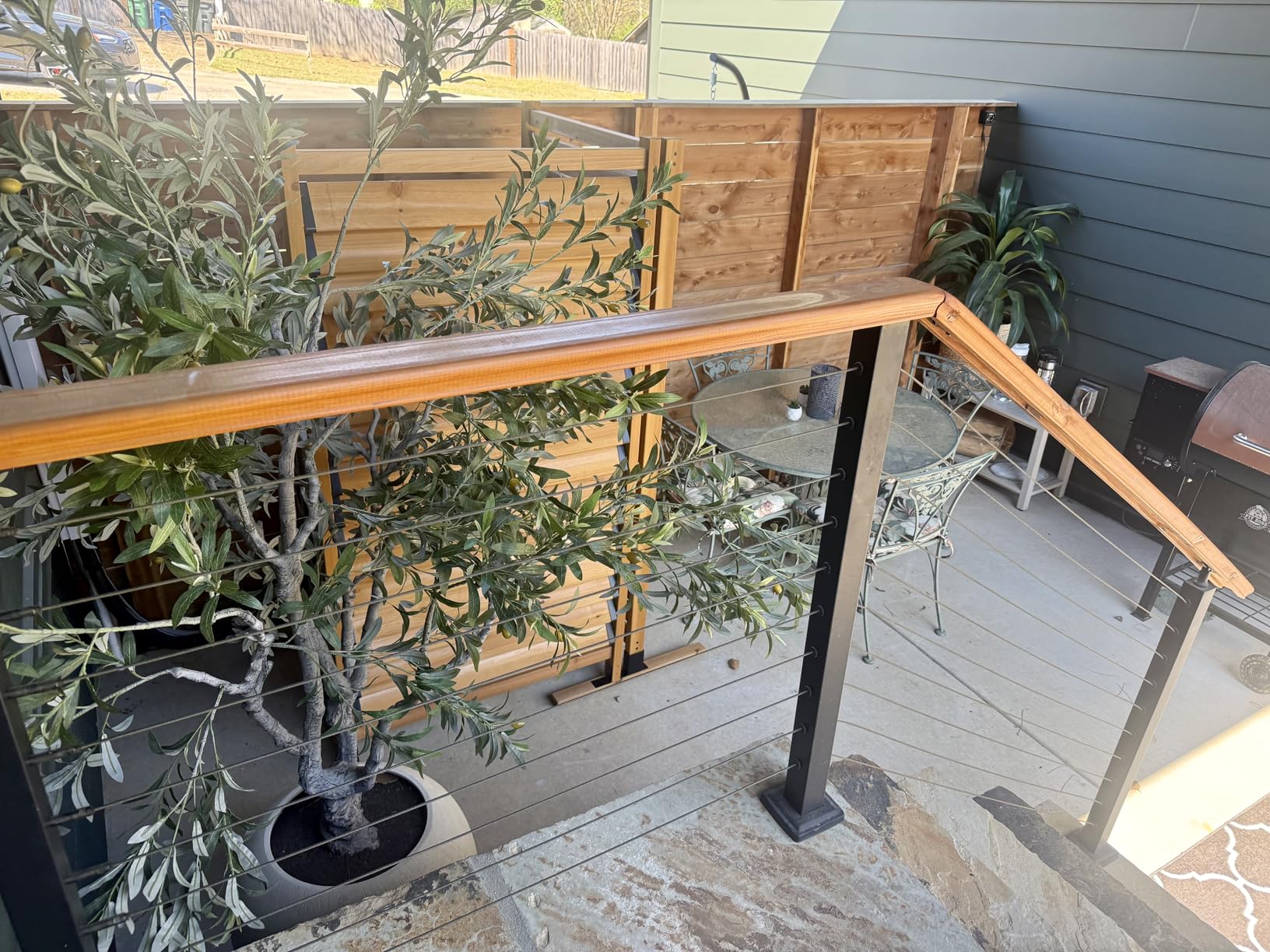 Enclo Convertible Freestanding/Surface Mounted Privacy Screen, Cedar Wood | 6ftH x 3ftW, Convertible Louver, 1 Panel, Great for Balconies, Patios, or Decks, EC18044 customer photo 1
