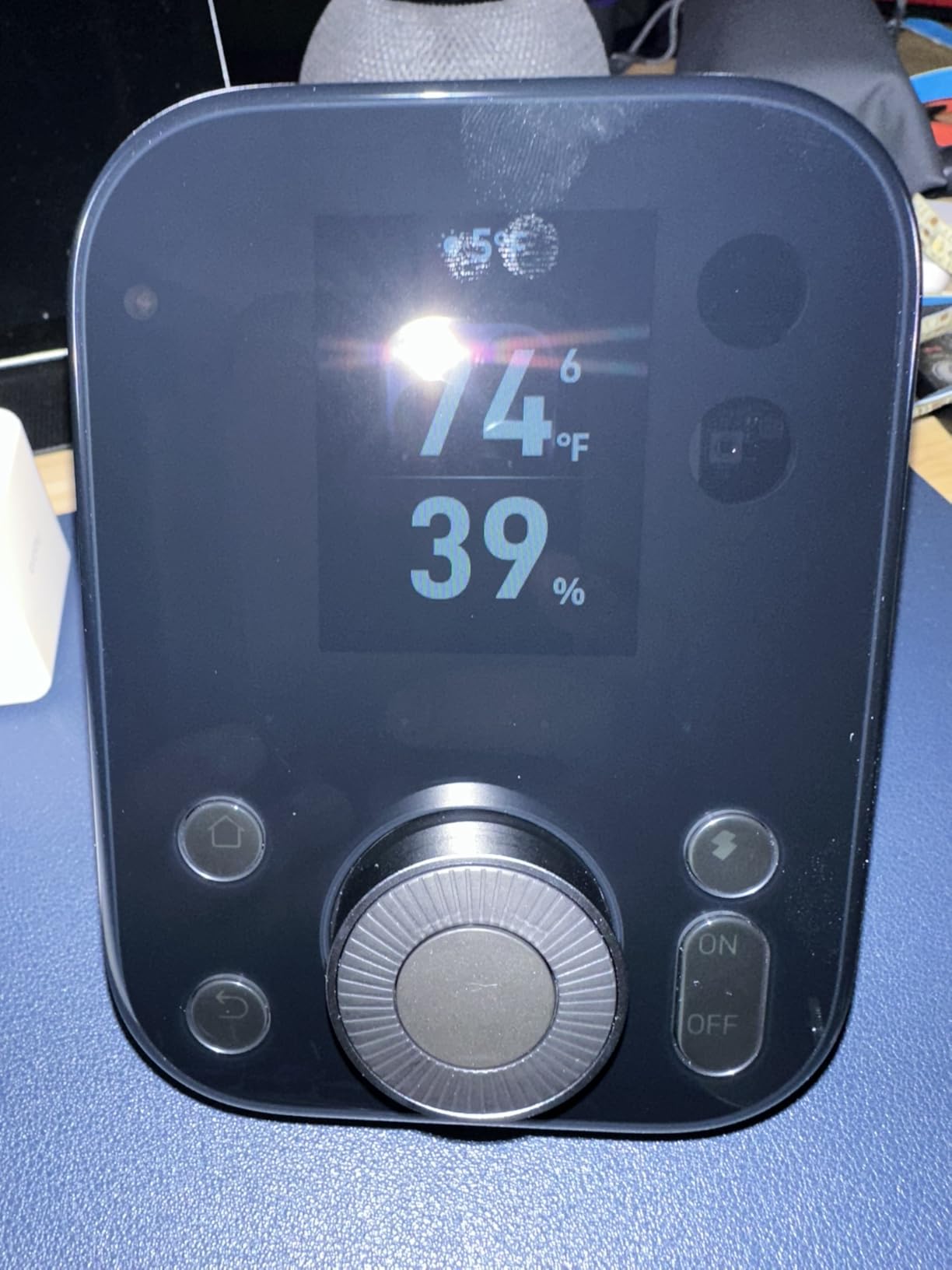SwitchBot Hub 3 (3rd Gen) Smart Home Command Center: Screen + Physical Dial, IR Remote Hub for TVs/ACs, Temp/Humidity Sensor, Matter Bridge customer photo 2