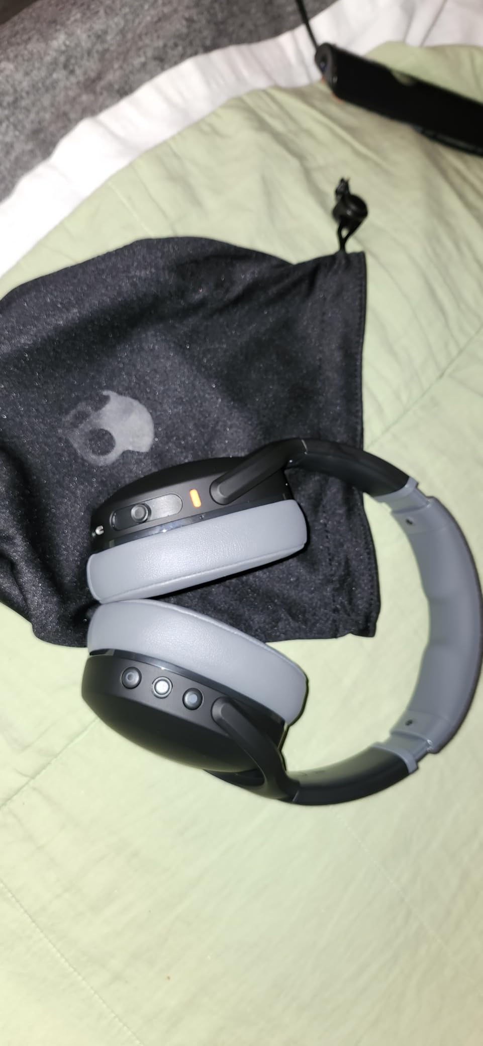 Skullcandy Crusher Evo Wireless Bluetooth Headphones with Multi-Sensory Bass, Noise Isolating Over-Ear Fit, Up to 40 Hours Battery, Microphone for iPhone Android - Primer customer photo 2