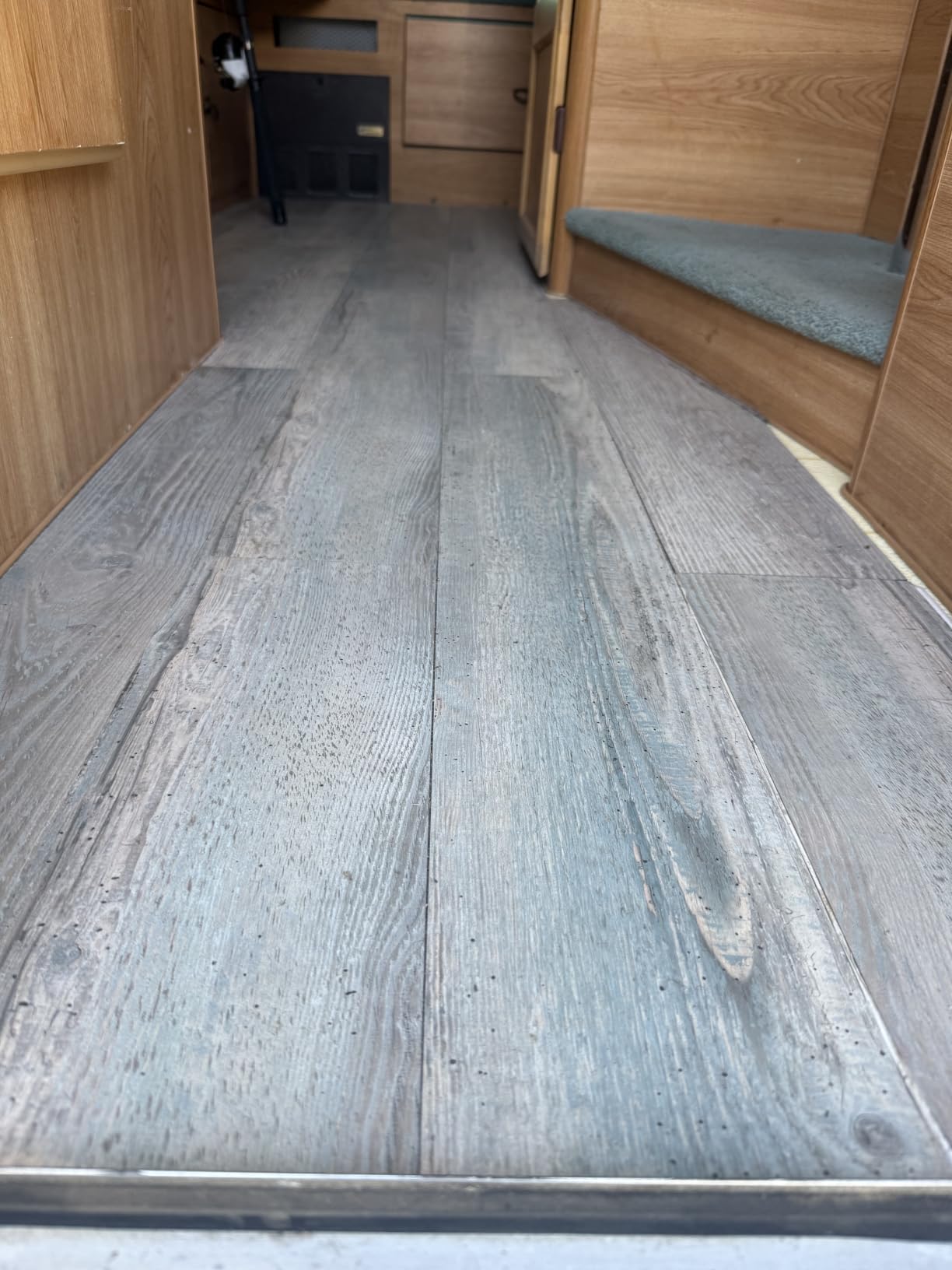 Peel and Stick Flooring Plank, Waterproof Vinyl Flooring | 37-Pack (54 Sq.Ft), 6