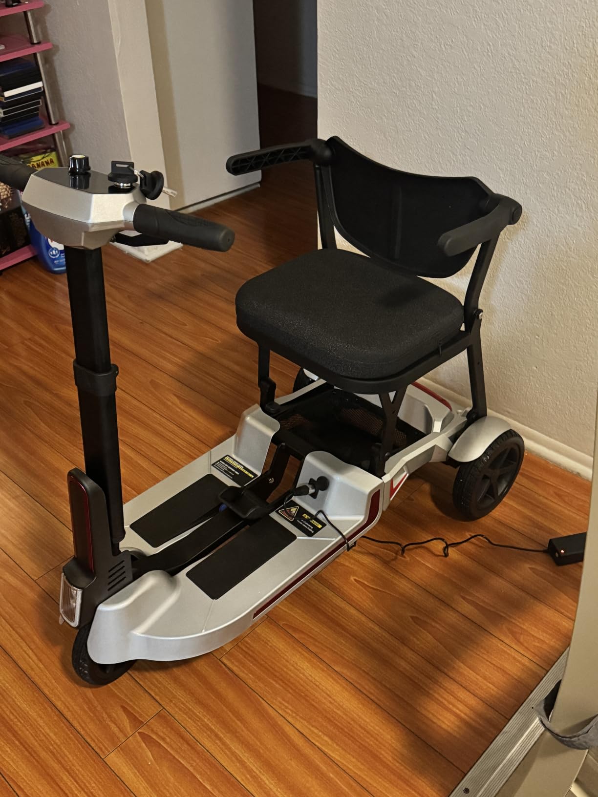 3 Wheel Folding Lightweight Mobility Scooter for Seniors & Adults, M3 Silver | Airline-friendly dual 8Ah batteries, up to 20 miles, 30 lb frame, 33 in turning radius, folds for tight halls, stores, cars customer photo 1