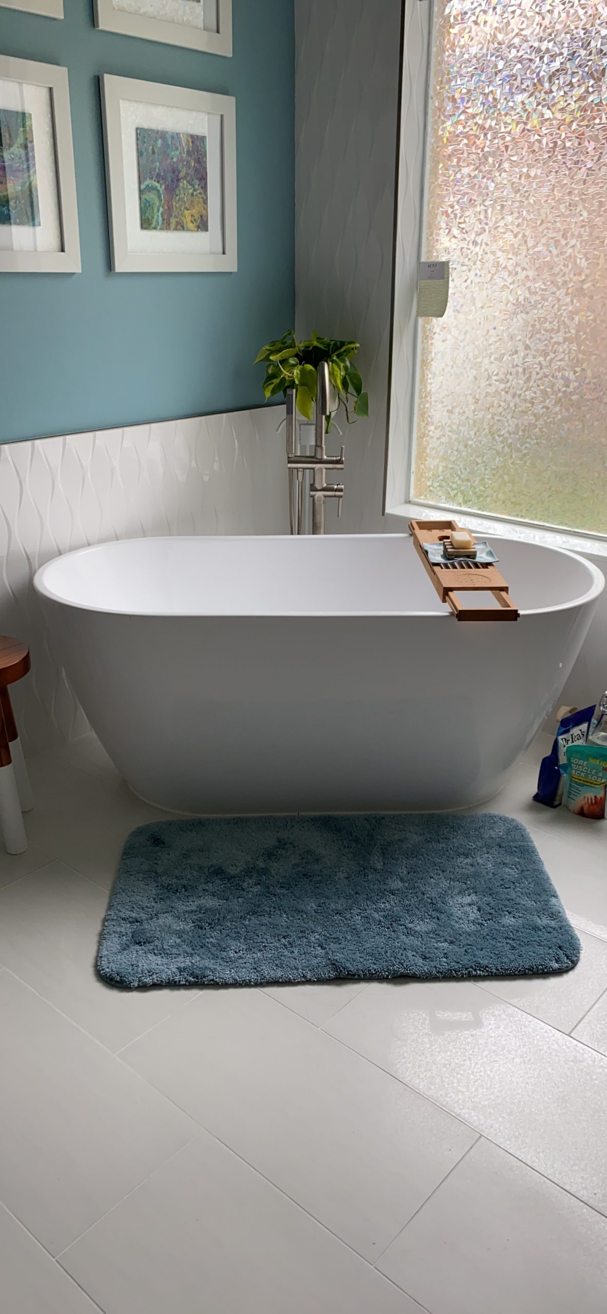 FerdY Tahiti 55 Inch Acrylic Freestanding Whirlpool Bathtub, Oval with 8 Air Water SPA Jets, Modern White Stand Alone Jetted Tub, Luxury Acrylic Free Stand Deep Soaking Bath Tub with LED Light customer photo 2